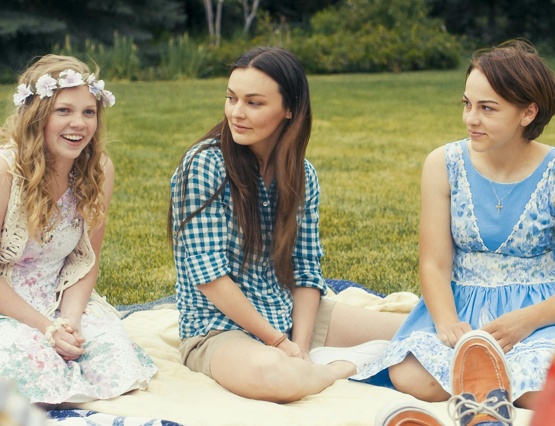 Elise Jones as Amy, Melanie Stone as Meg and Allie Jennings as Beth in the movie "Little Women." (Pinnacle Peak Pictures) ORG XMIT: 1241191