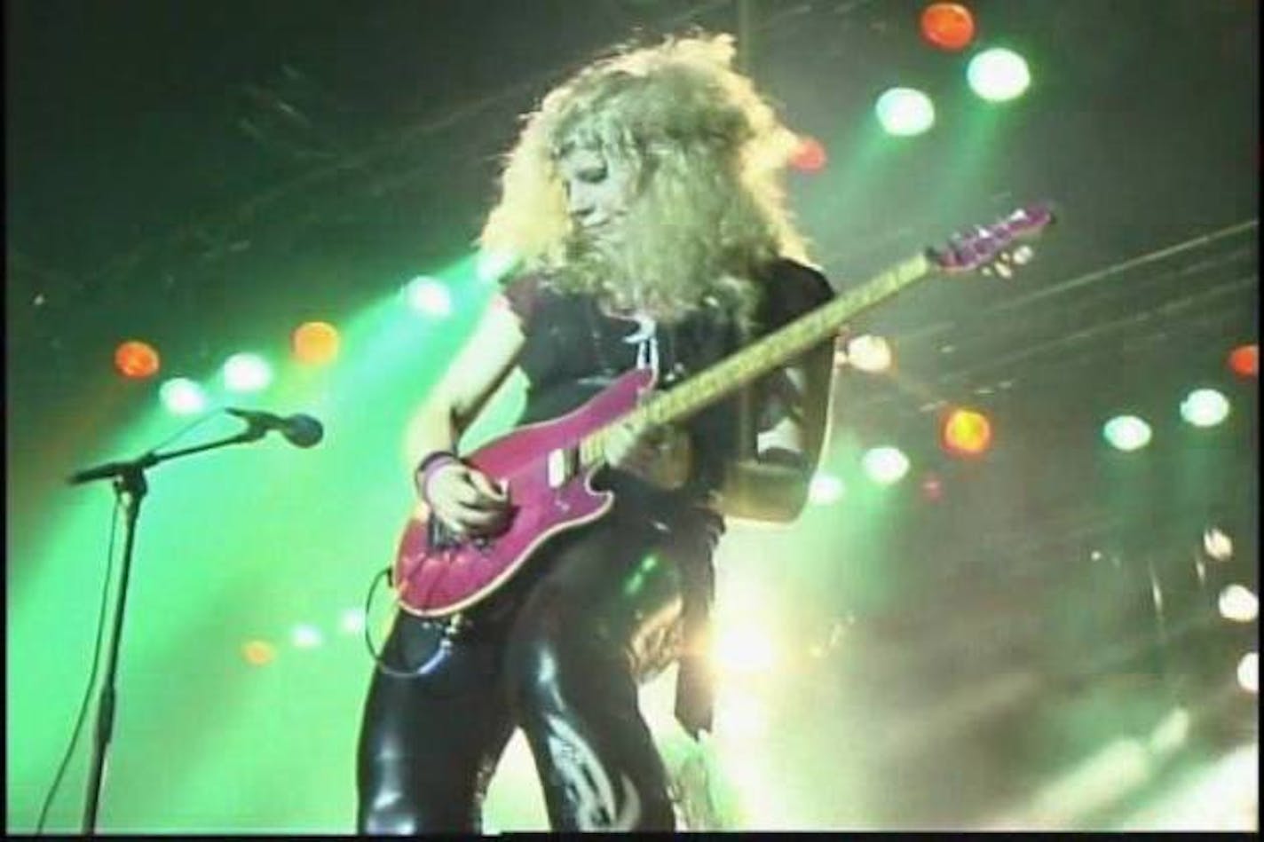 Jan Kuehnemund was once called the best female guitarist by Kerrang! magazine during Vixen's late-'80s heyday.