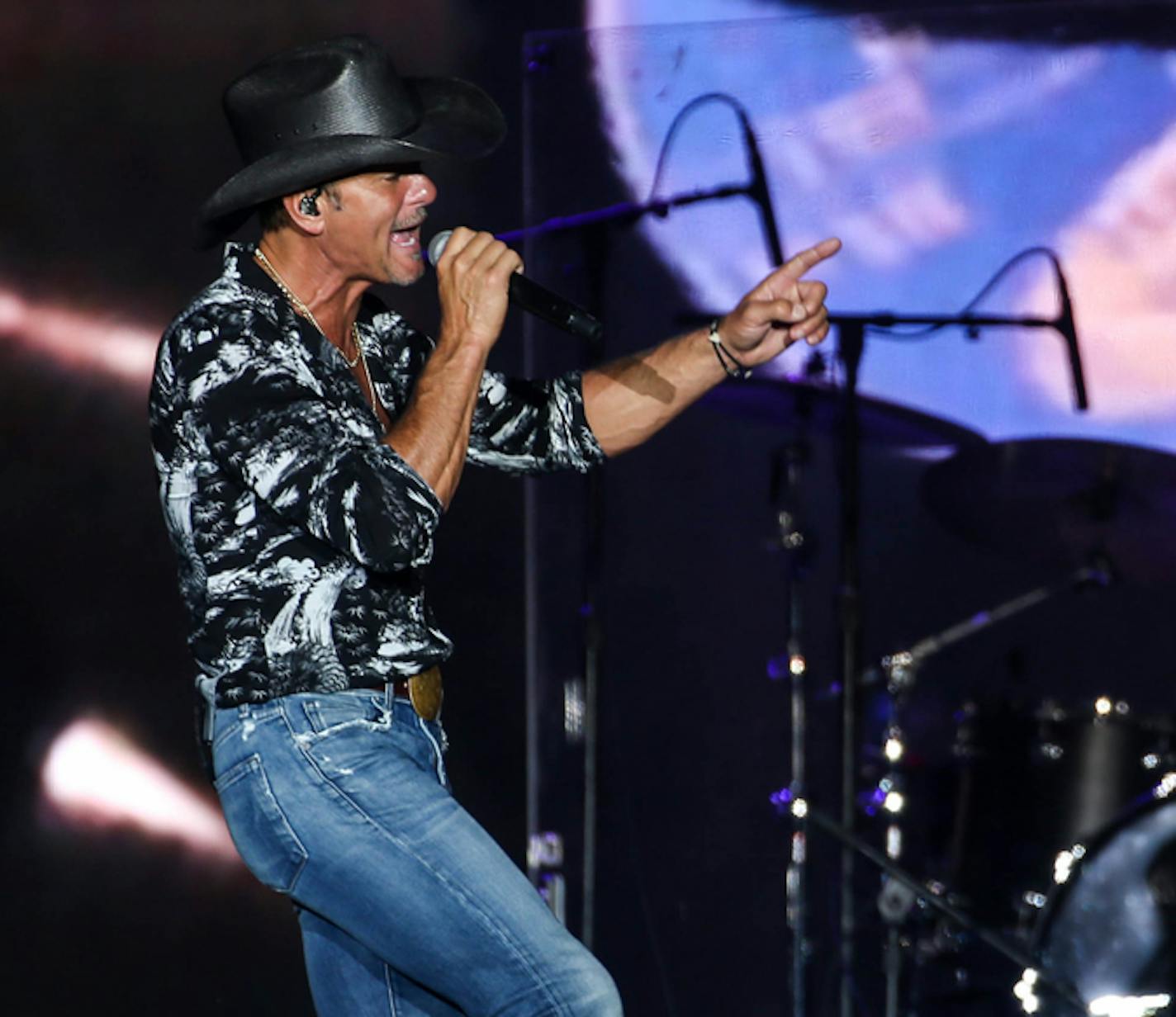 Tim McGraw performs. ] NICOLE NERI &#x2022; nicole.neri@startribune.com BACKGROUND INFORMATION: The final day of the Twin Cities Summer Jam festival at Canterbury Park Saturday, July 20, 2019.