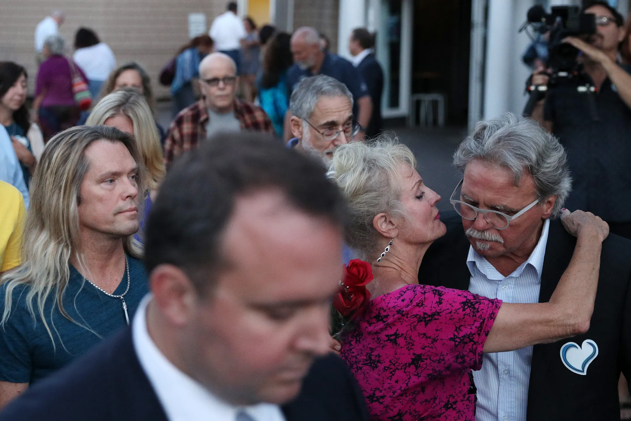 'Justine should not have died,' her father tells crowd at memorial service
