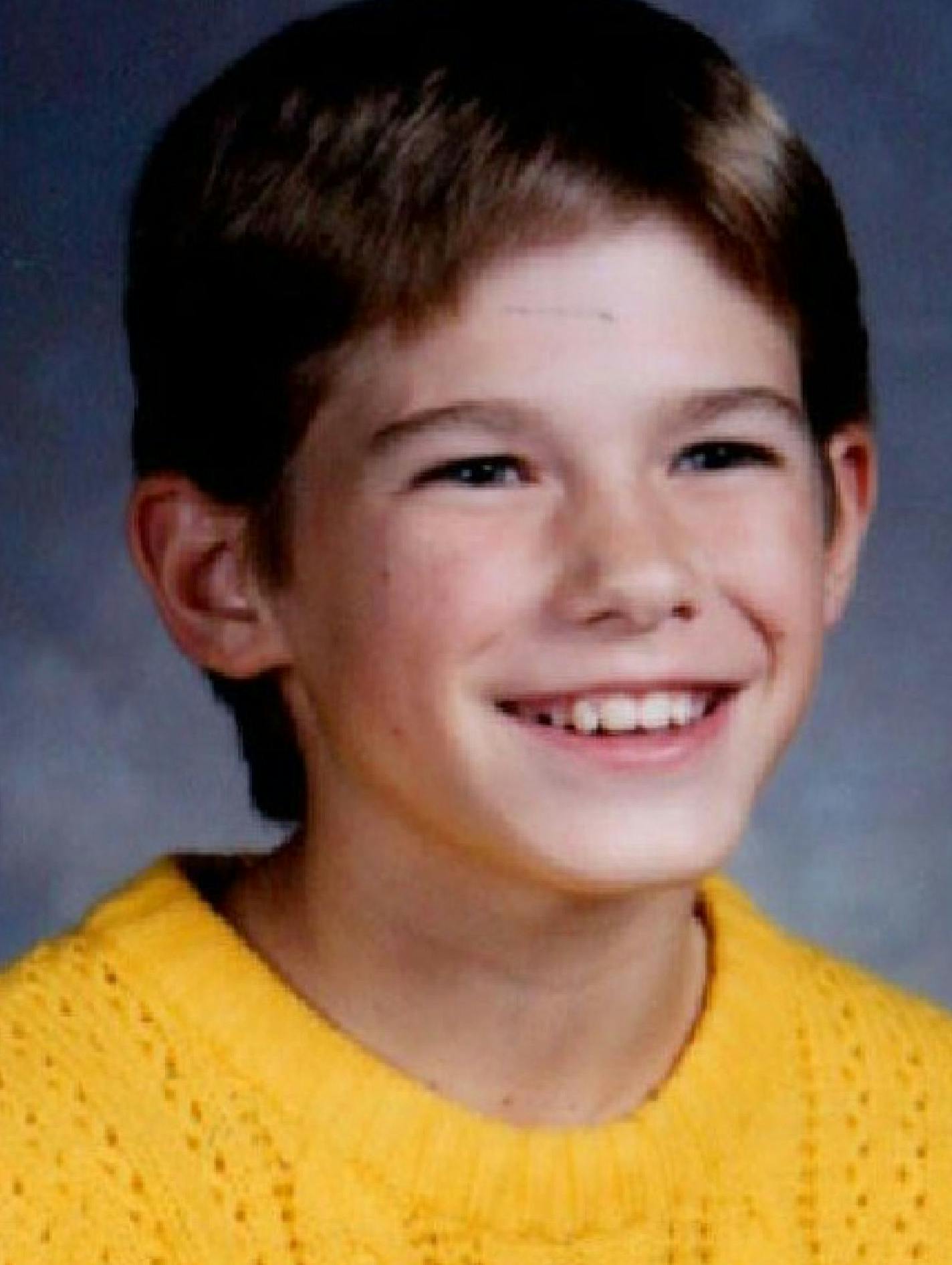 October 27, 1989 Jacob Wetterling -- A group of Twin Cities businessmen anonymously put up a $100,000 cash reward Thursday for the safe return 411-year-old Jacob Wetterling. "We're very pleased about the reward," said FBI agent Jeff Jamar, " because if the man who took Jacob has any friends or acquaintances that know what's going on, you can bet 100,000 will get their attention." October 28, 1989 October 23, 1992