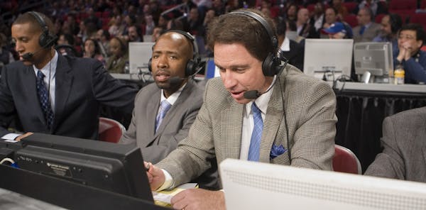Kevin Harlan, second from right, and the TNT television broadcast crew. (from left, Reggie Miller, Kenny Smith, Harlan and unknown)