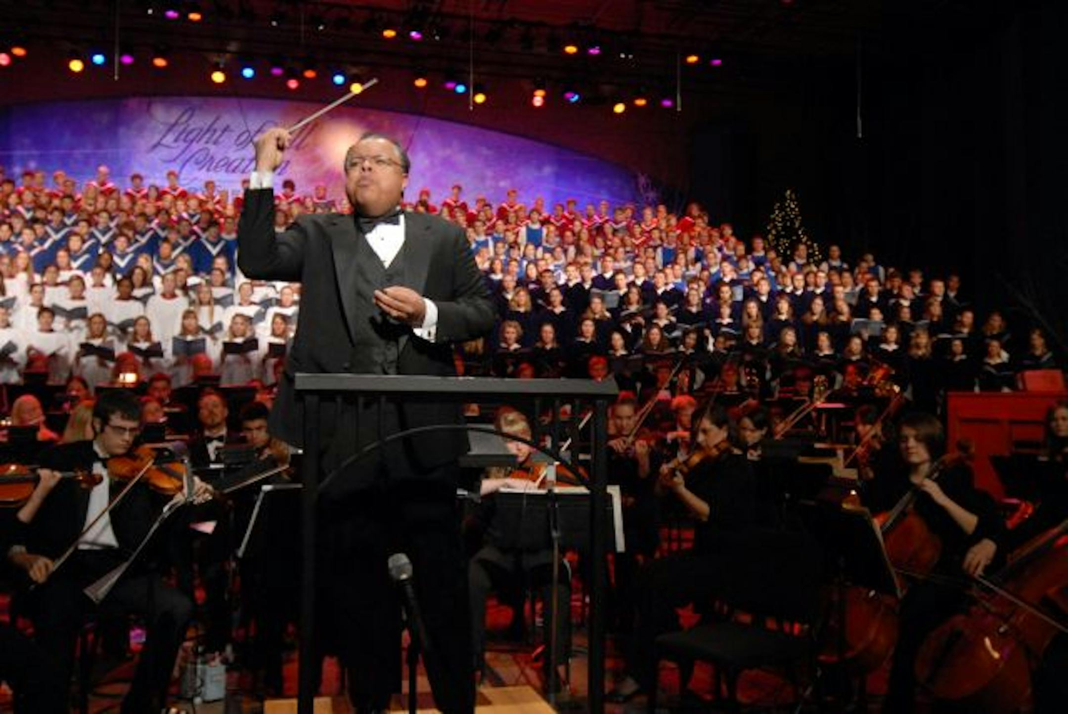 Conductor Anton Armstrong led the St. Olaf Orchestra and choirs during the 2009 Christmas Fest.