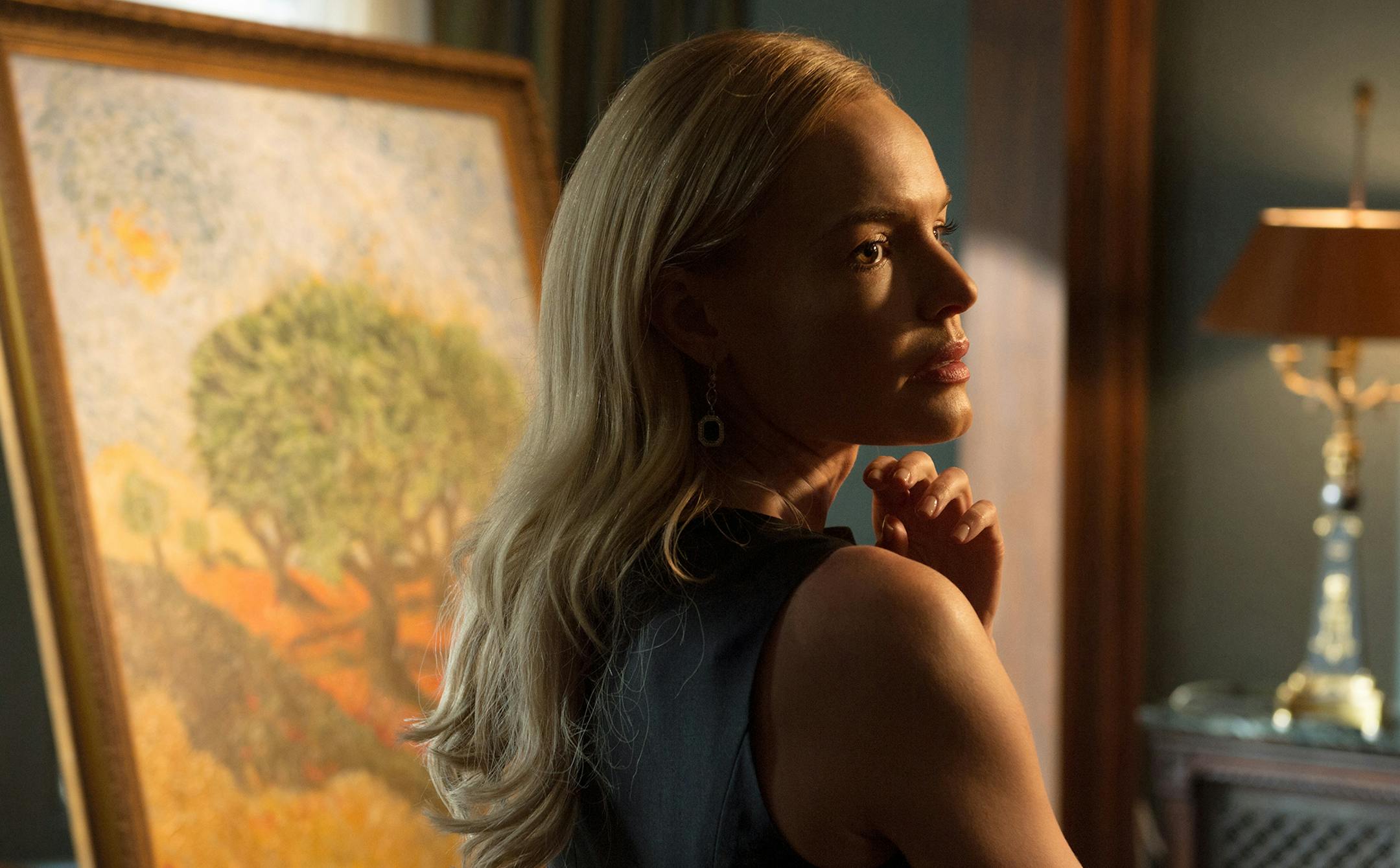 Kate Bosworth as Roxanna Whitman in "The Art of More" on Crackle. credit: Philippe Bosse, Sony/Crackle