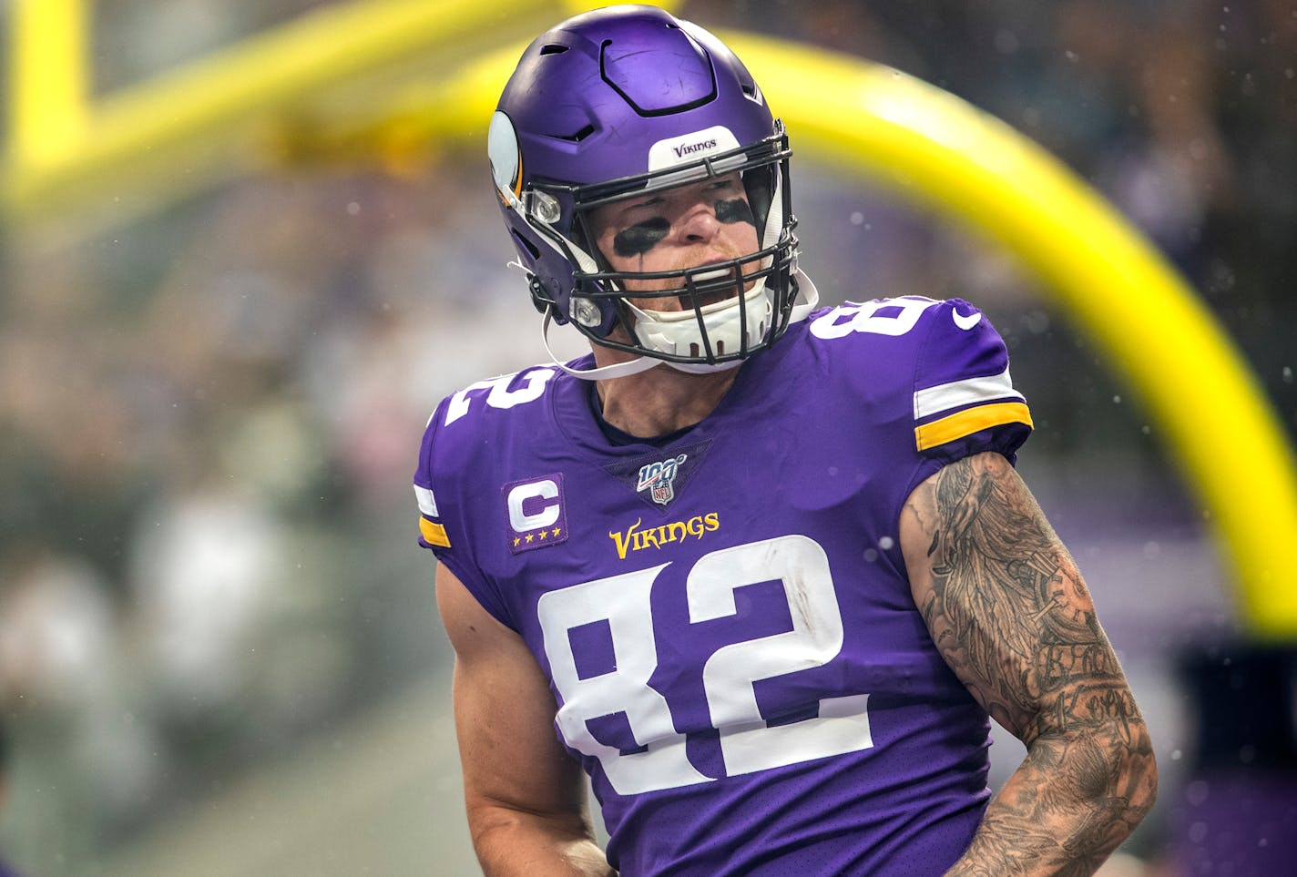 Vikings tight end Kyle Rudolph, who has only nine catches through six games, is receiving good marks for his blocking.