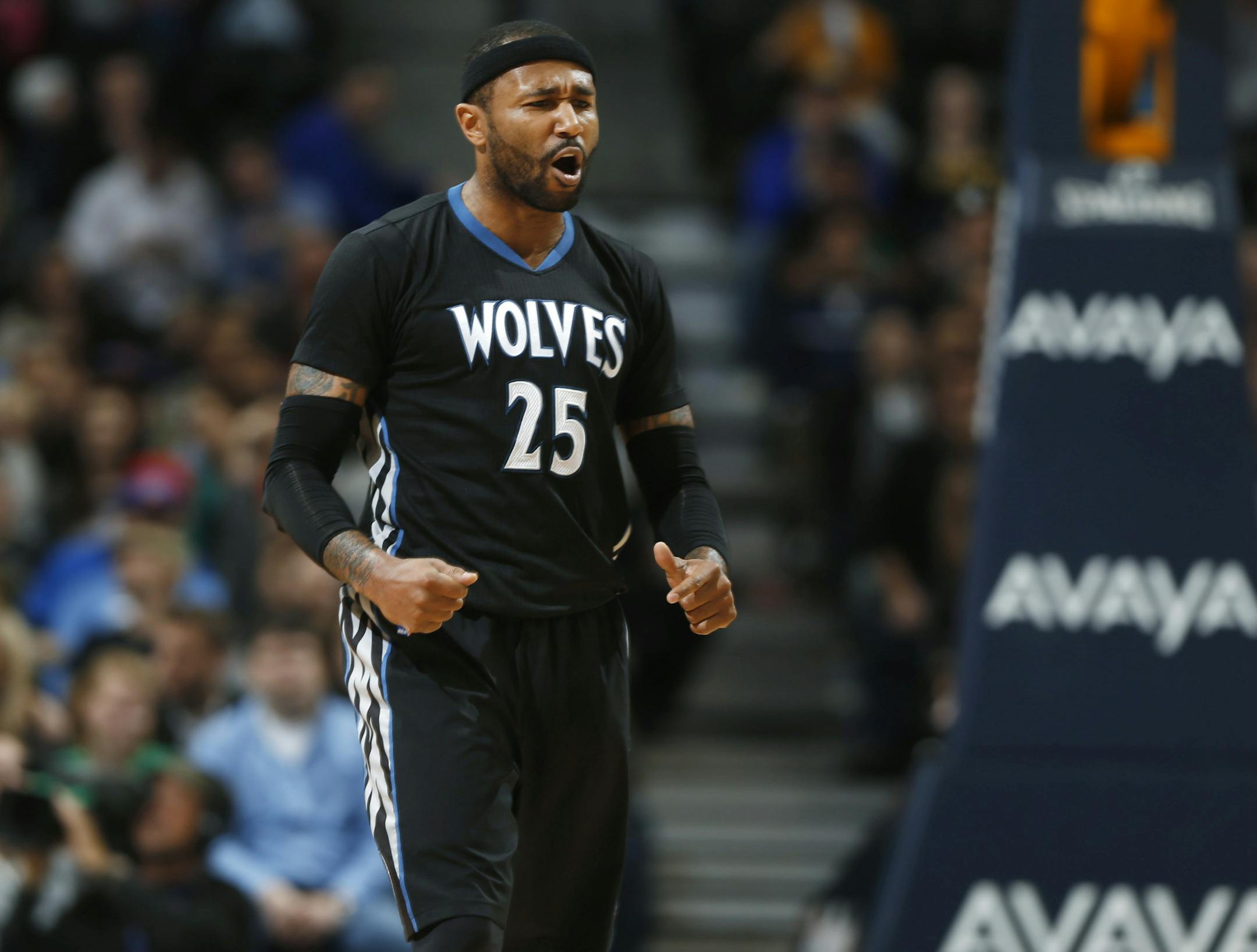 Minnesota Timberwolves guard Mo Williams reacts after hitting a basket against the Denver Nuggets late in the fourth quarter of an NBA basketball game Saturday, Jan. 17, 2015, in Denver. The Timberwolves won 113-105. (AP Photo/David Zalubowski)