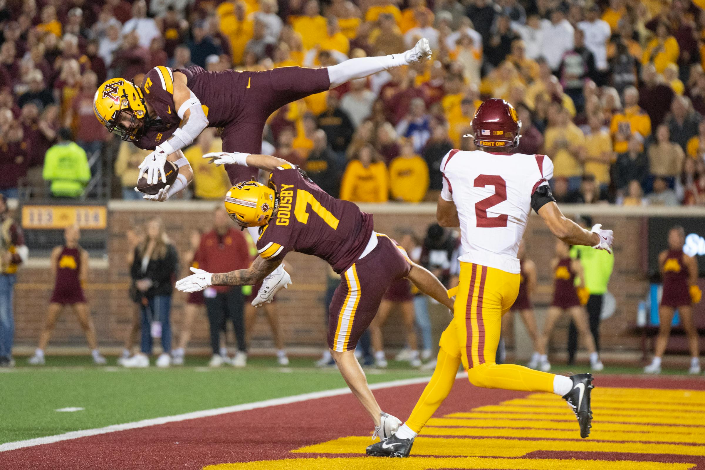 Gophers football beat No. 11 USC 24-17 after a four-down gamble on the final drive