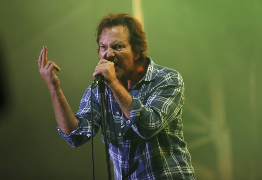 Pearl Jam cancel shows after Eddie Vedder's vocal cords are