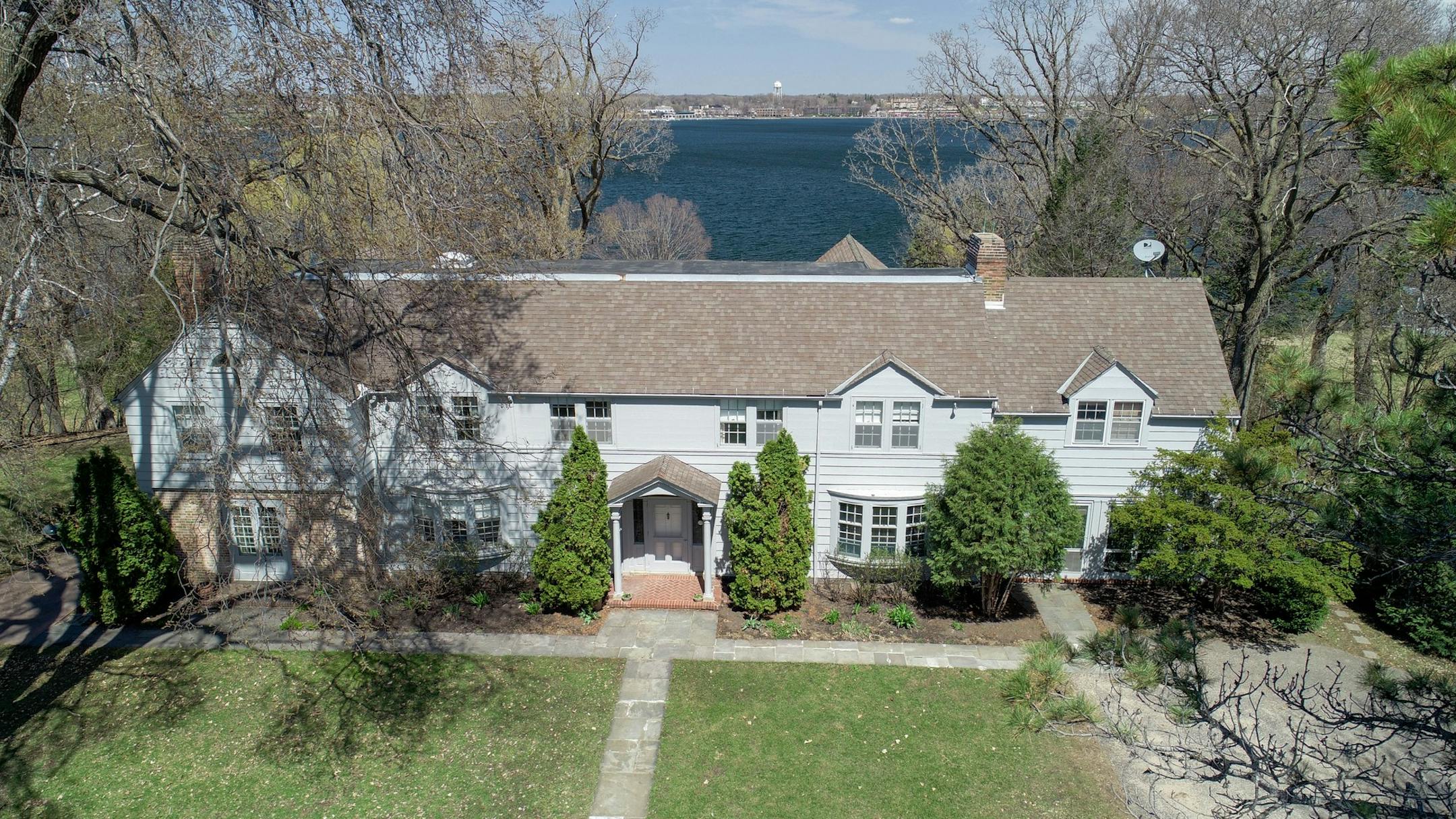 Matt Hermann
Estate on Lake Minnetonka