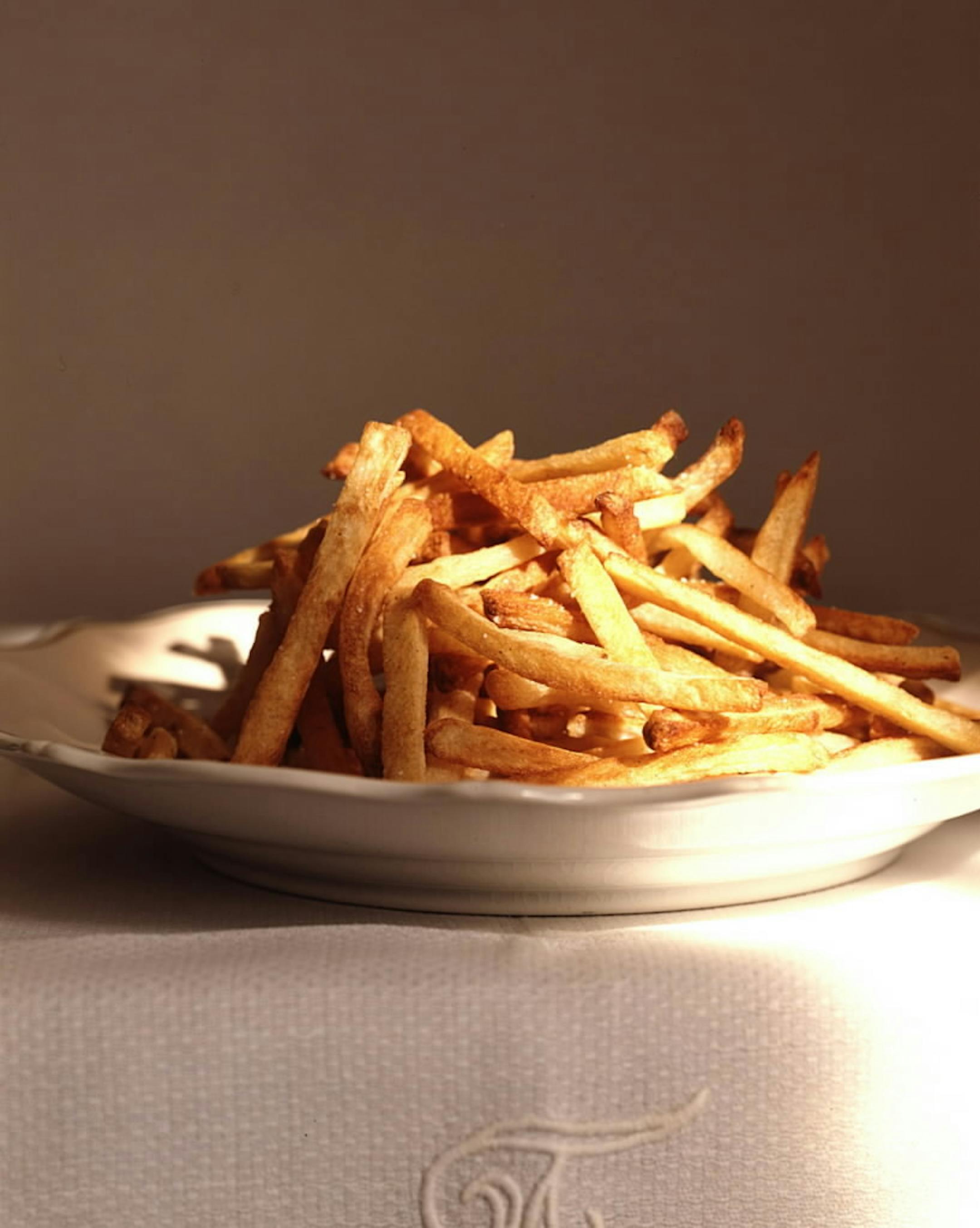 Fried food, red meat and diet soda raise the risk of developing diabetes and heart disease, U of M researchers have found.