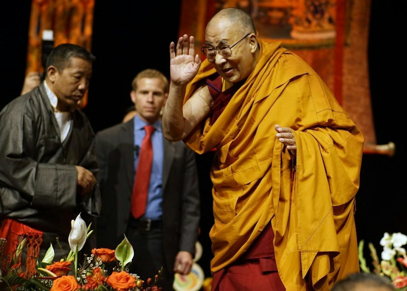 At the Minneapolis Convention Center, the Dalai Lama addressed a mostly Tibetan audience as part of a stay in Minnesota that includes visiting the Mayo Clinic for his health treatment.