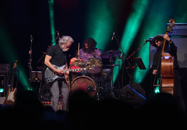 Fans showed up in droves to see Bob Weir & the Wolf Bros. at the Fillmore on Tuesday, but then Weir called off his tour Thursday.