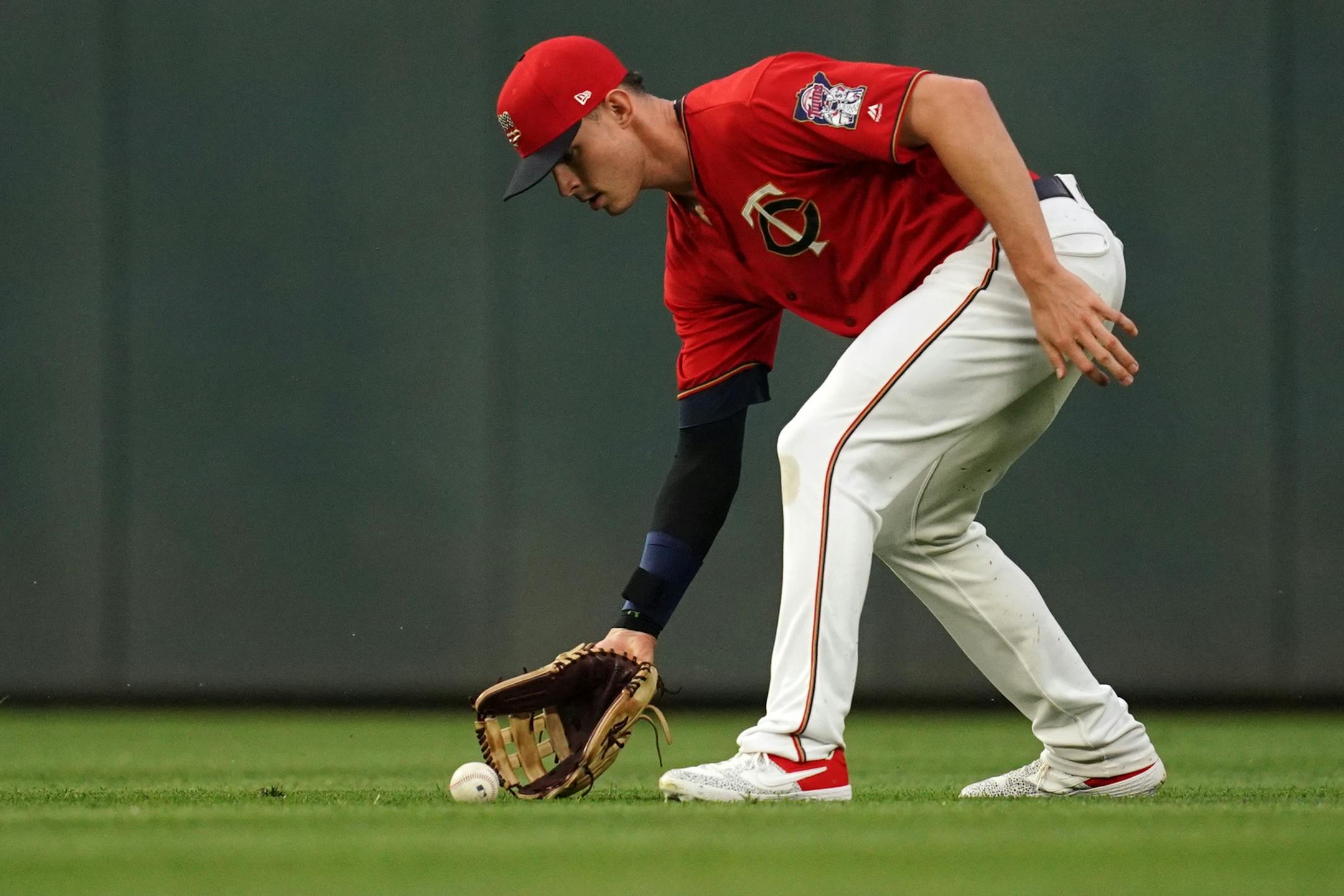 Minnesota Twins right fielder Max Kepler (26) fielded a base hit by Texas Rangers shortstop Elvis Andrus (1) in the first inning.