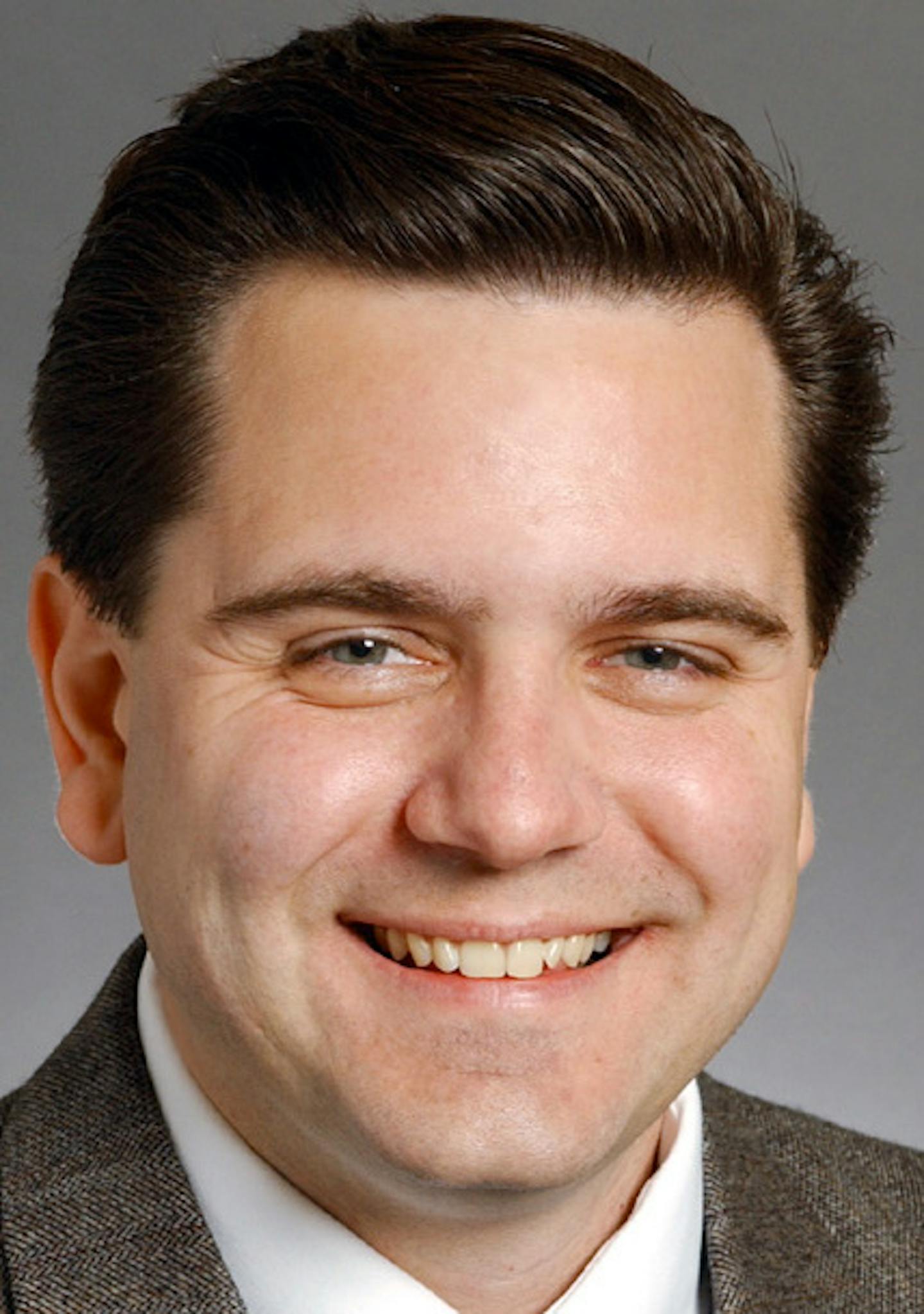 Nienow; Sean Nienow; State senator, District 17; Republican; Cambridge; 2006 ORG XMIT: MIN2013122620373603