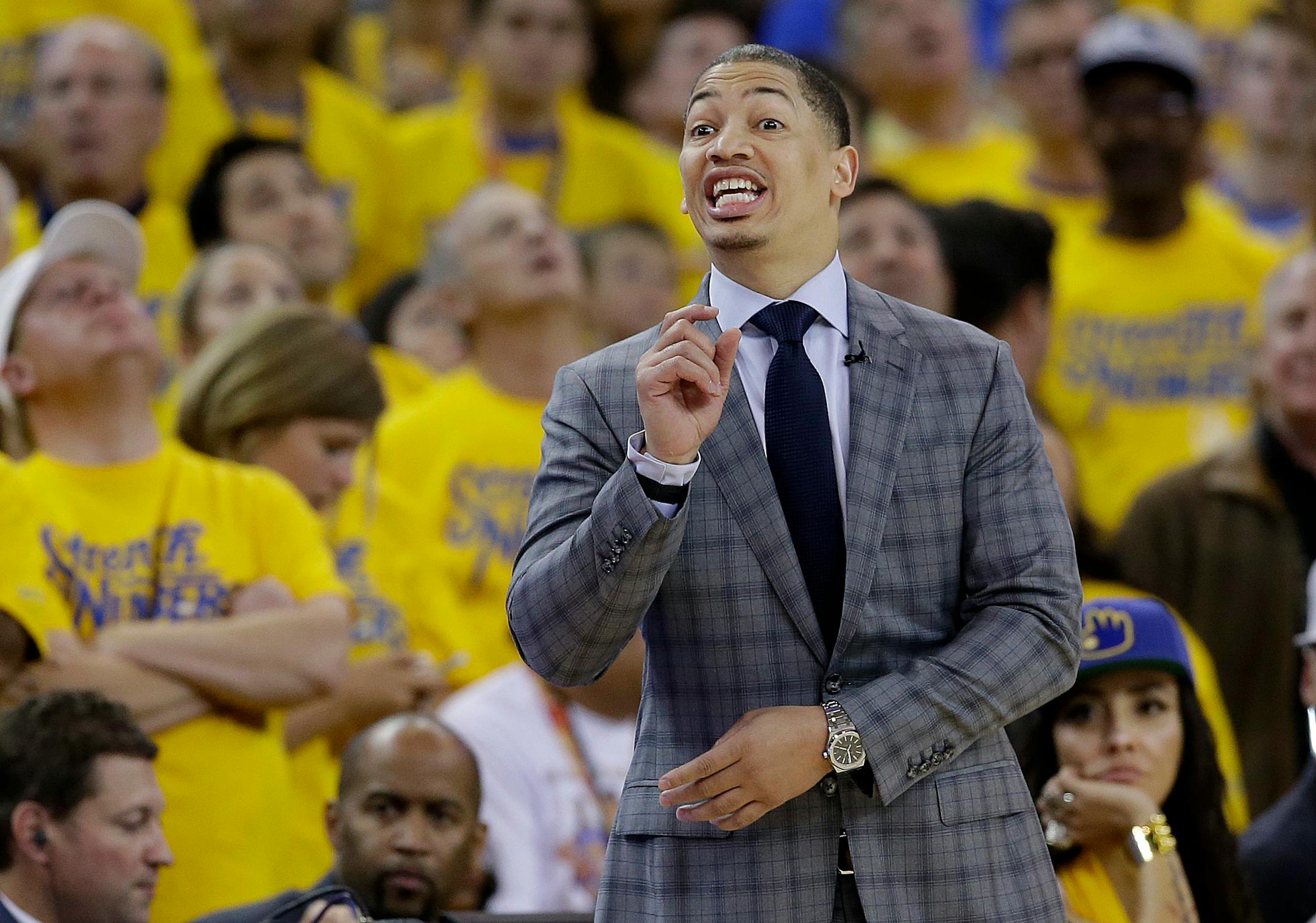 Cleveland Cavaliers head coach Tyronn Lue