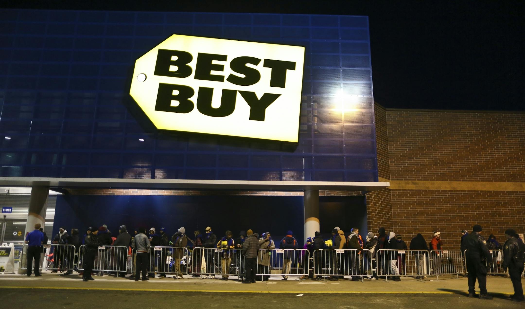 A long line before the doors opened at 6 p.m. for Black Friday shopping at Best Buy on Thursday in Roseville.