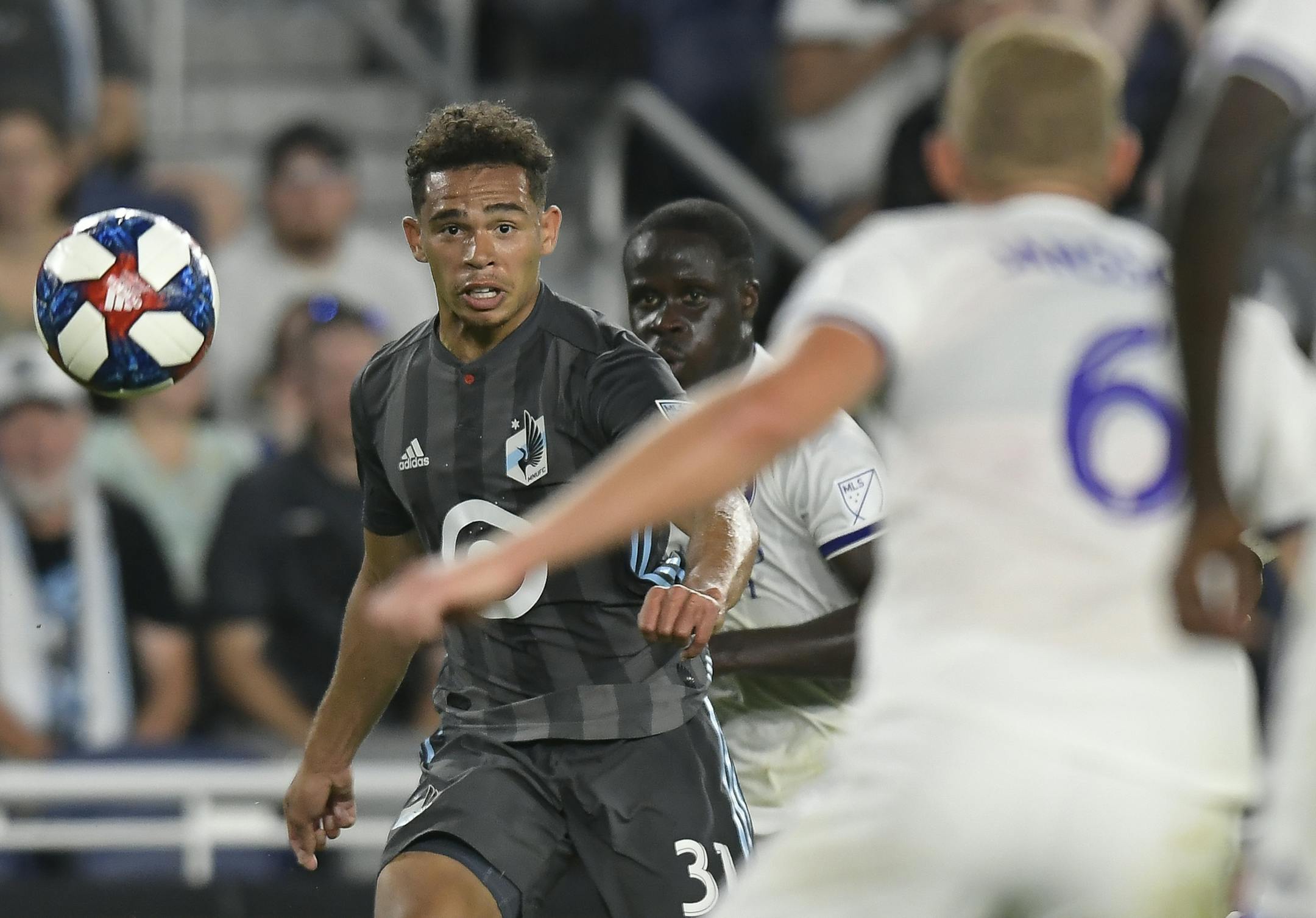 Minnesota United midfielder Hassani Dotson (31) eyed the ball in the second half. ] Aaron Lavinsky • aaron.lavinsky@startribune.com Minnesota United played Orlando City in an MLS soccer game on Saturday, Aug. 17, 2019 at Allianz Field in St. Paul, Minn.