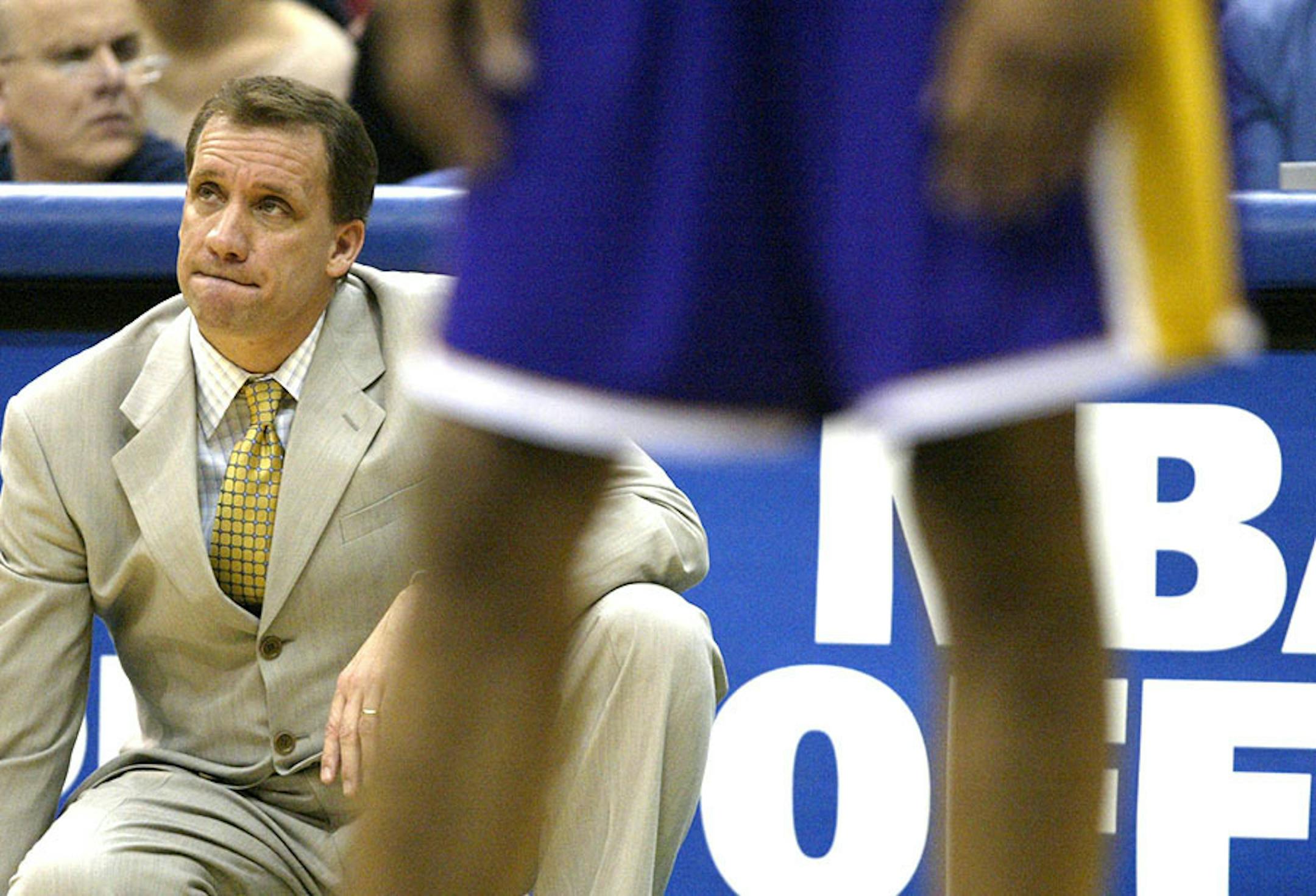 April 29, 2003. Minneapolis, MN. NBA playoffs, first round, Timberwolves vs. LA Lakers. Timberwolves coach Flip Saunders looks understandably glum in the second half.