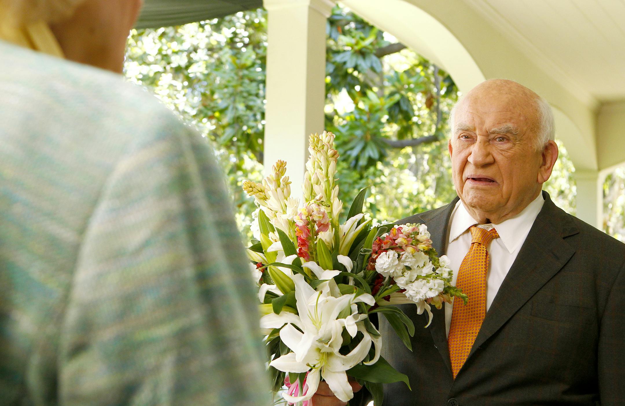 Trae Patton/NBC Ed Asner drops in on Betty White on "Off Their Rockers." ORG XMIT: Season: 2