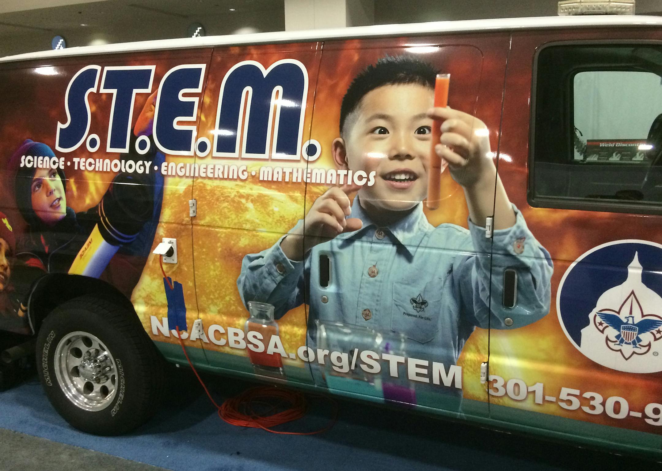 WASHINGTON - Carolyn Williams brought engineering students from St. Cloud State University to the naiton's capital this weekend for one reason: To make them feel like rock stars. The eight St. Cloud students manned one of nearly 700 booths at the USA Festival of Science and Engineering, one of the the nation's biggest promotions of geekdom. "Engineering is what has made our world change," said Williams, a dean in charge of her school's science, technology, engineering and math intitiatives, know