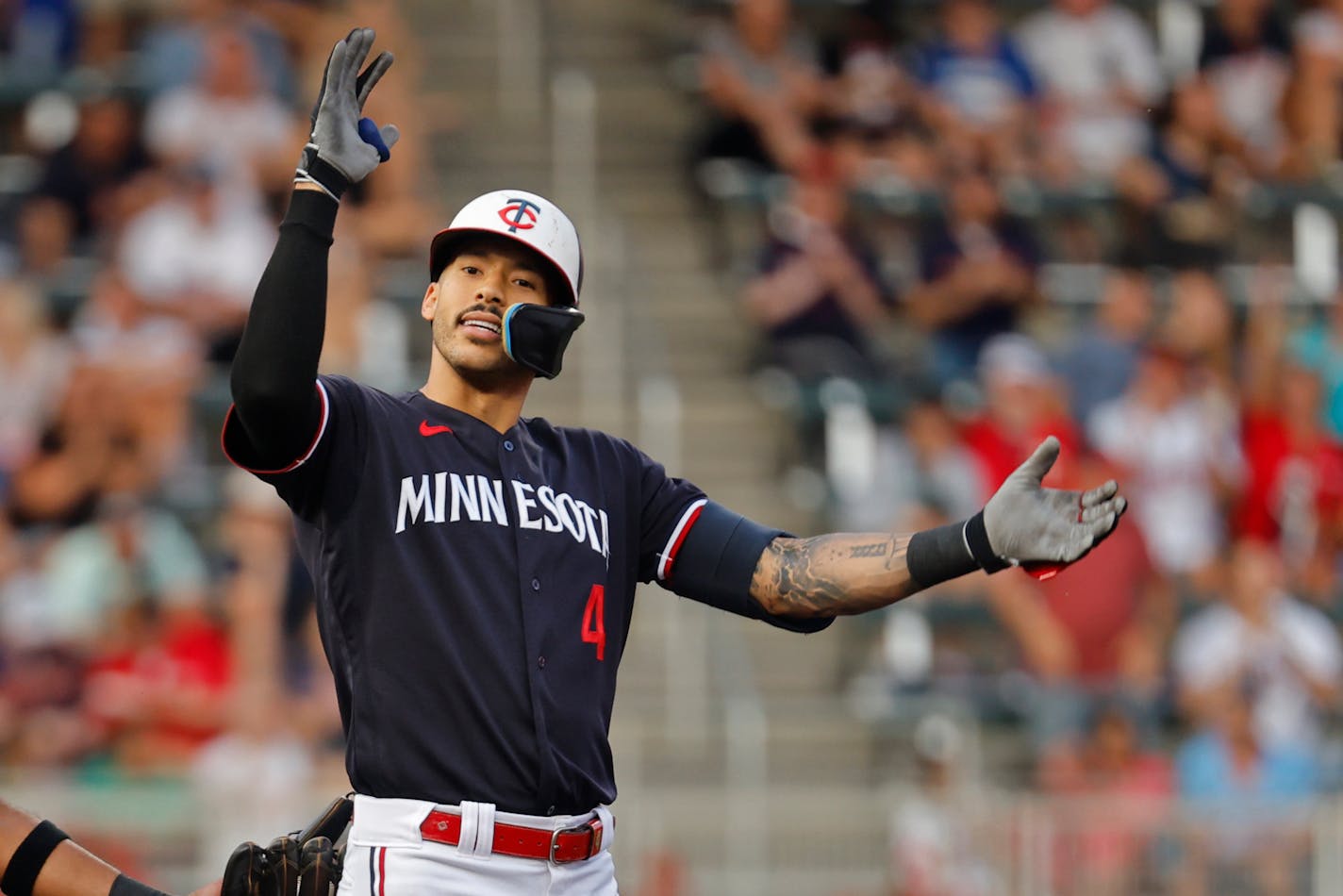 Carlos Correa celebrated his RBI double against the White Sox in the third inning Saturday