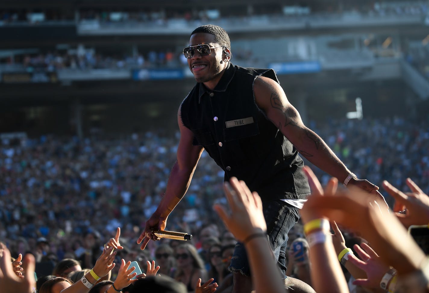 Nelly performed Saturday, July 29, 2017 at Target Field in Minneapolis, Minn. ] AARON LAVINSKY &#xef; aaron.lavinsky@startribune.com Nelly performed Saturday, July 29, 2017 at Target Field in Minneapolis, Minn.