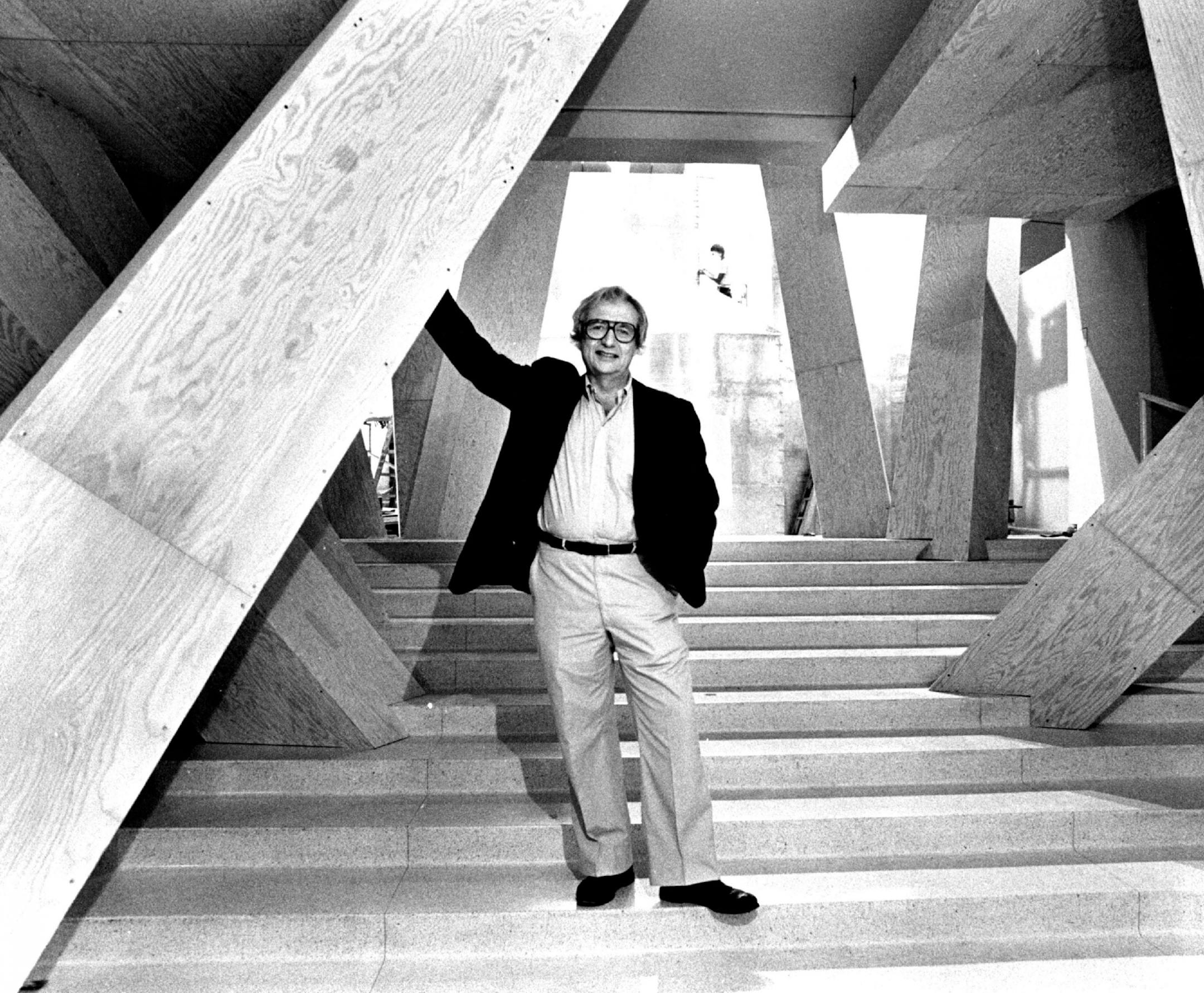September 28, 1986 Architect Frank Gehry at Walker Art Center: "I think this is the best museum in the world, bar none." September 19, 1986 John Croft, Minneapolis Star Tribune