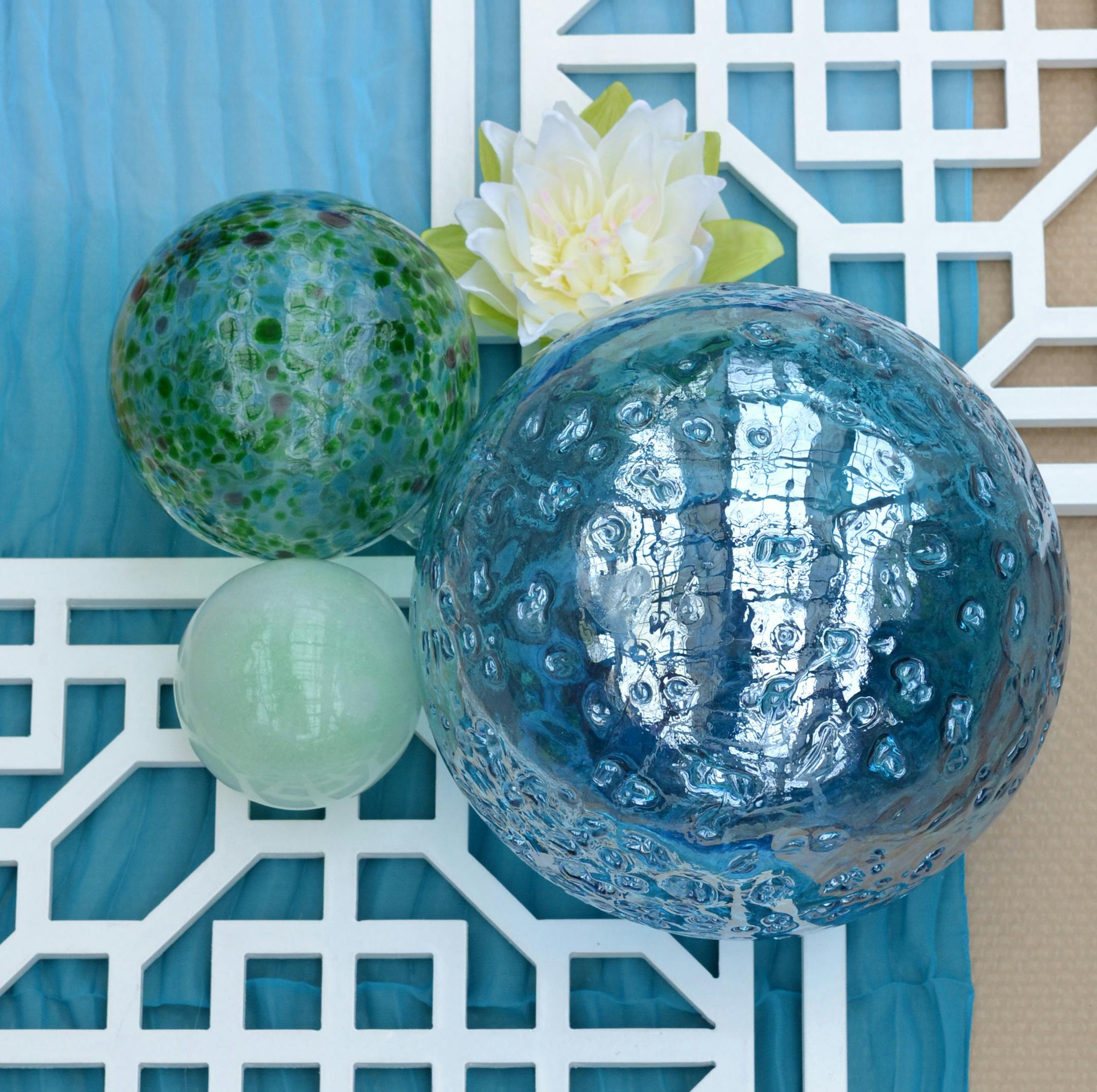 color palette of the Bachmans spring ideas house.