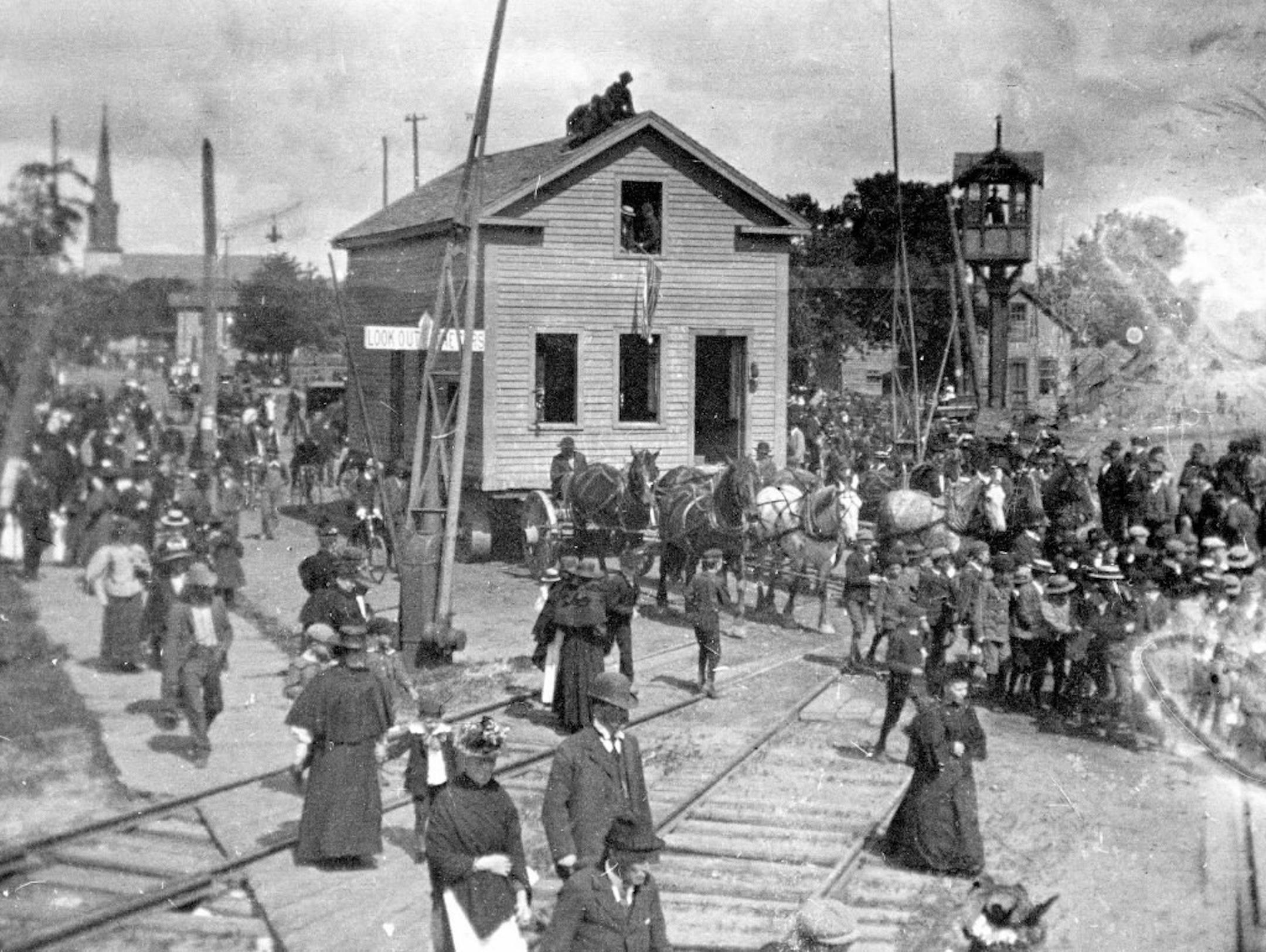 Streetscapes 11/21/15 -
As Minneapolis landmarks met the wrecking ball in the late 1950s, one of the city's leading historians proposed moving some of the most prominent historical artifacts in a "Park for Posterity" at Washburn-Fair Oaksby Eric Roper