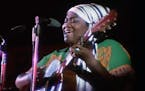 Odetta performs at the &#x201c;Woody Guthrie All-Star Tribute Concert: 1970&#x201d;
Credit: Courtesy of Hereditary Disease Foundation
