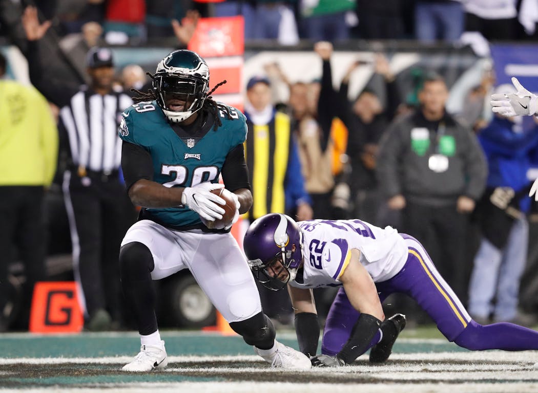Eagles running back LeGarrette Blount scored a touchdown with Vikings defensive back Harrison Smith trying to defend during last year's NFC Championship Game.