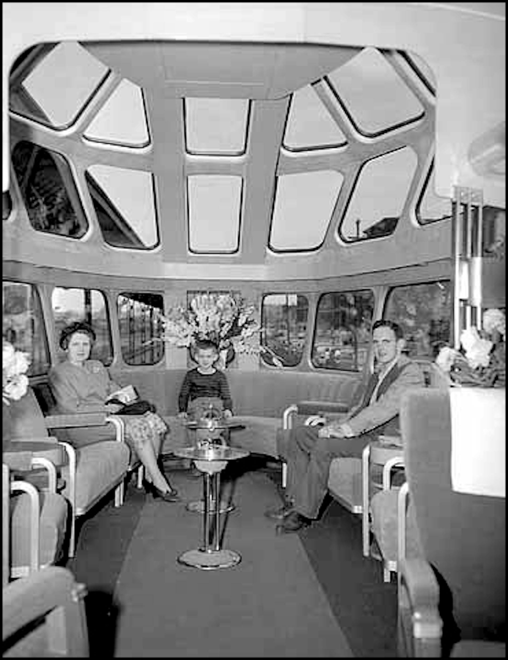 Hiawatha lounge car, 1948