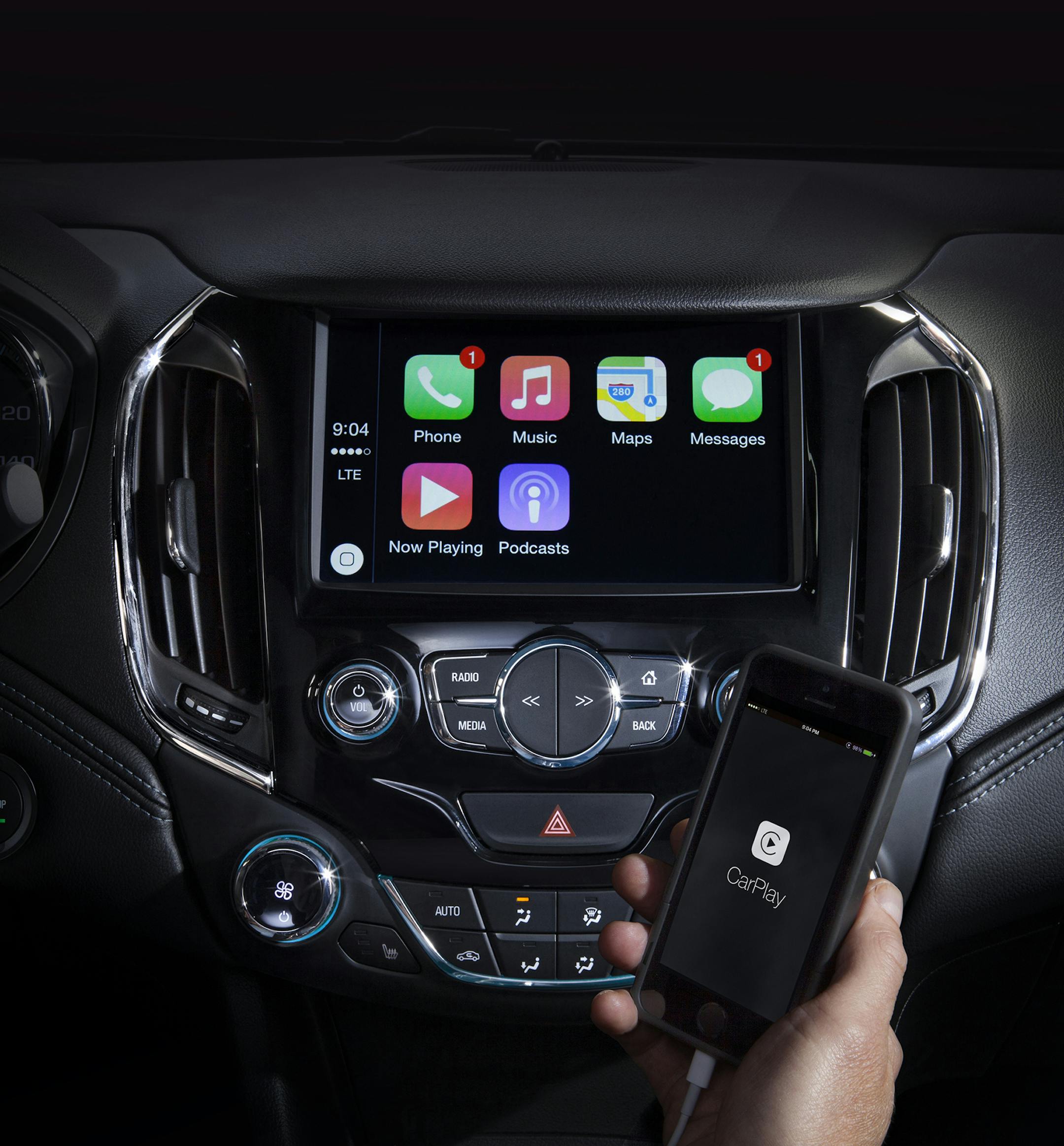 The 2016 Chevrolet Cruze is equipped with Apple CarPlay and Android Auto. (Photo courtesy Chevrolet/TNS) ORG XMIT: 1185048