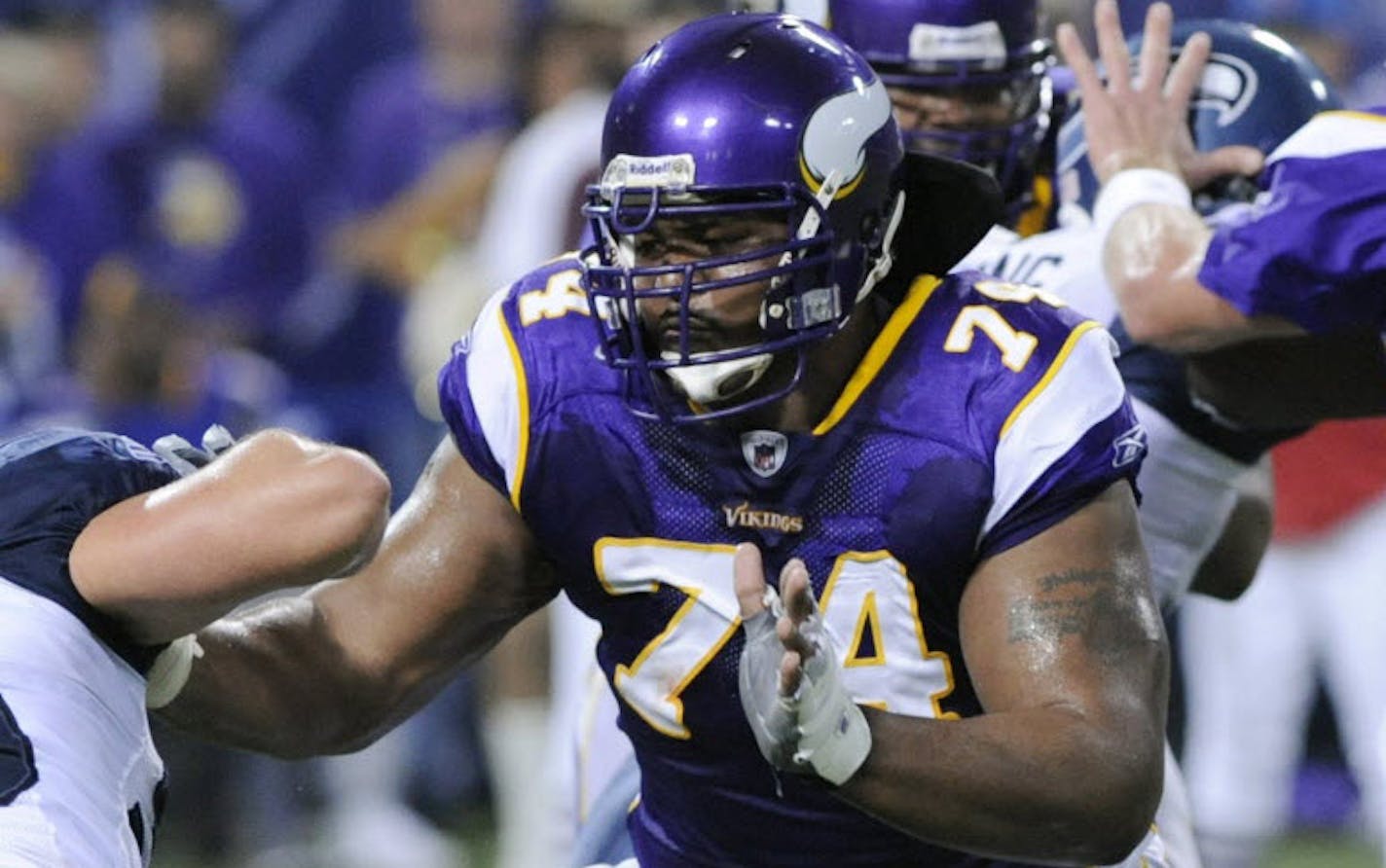 Vikings offensive lineman Bryant McKinnie.