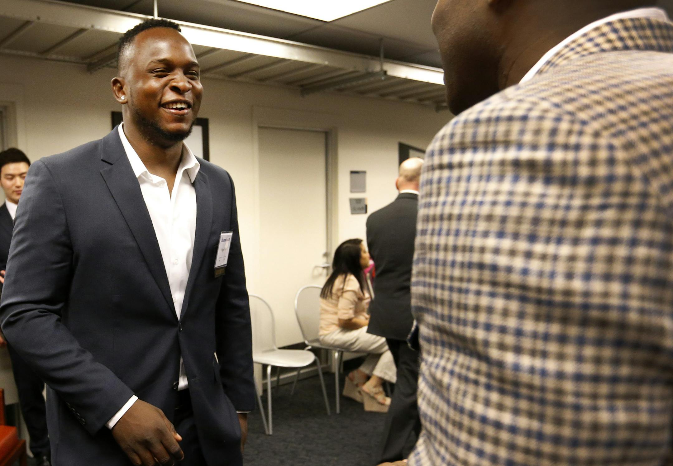 Miguel Sano joked with Torii Hunter at the Diamond Awards held at Target Field on Thursday night. ] CARLOS GONZALEZ cgonzalez@startribune.com - January 28, 2016, Minneapolis, MN, Target Field, MLB, Minnesota Twins, Diamond Awards