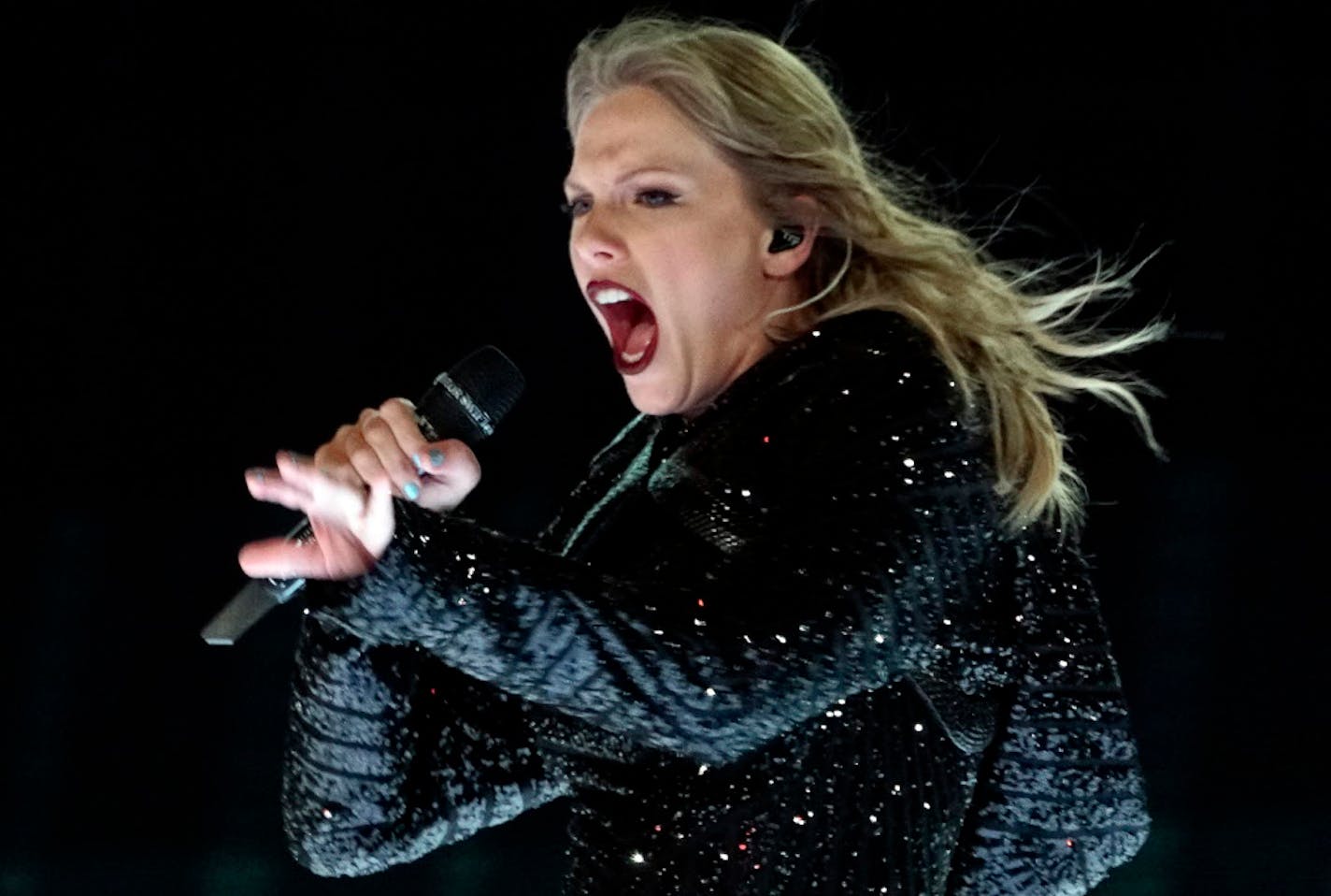 Taylor Swift performs at Gillette Stadium, July 26, 2018, in Foxborough, Mass.