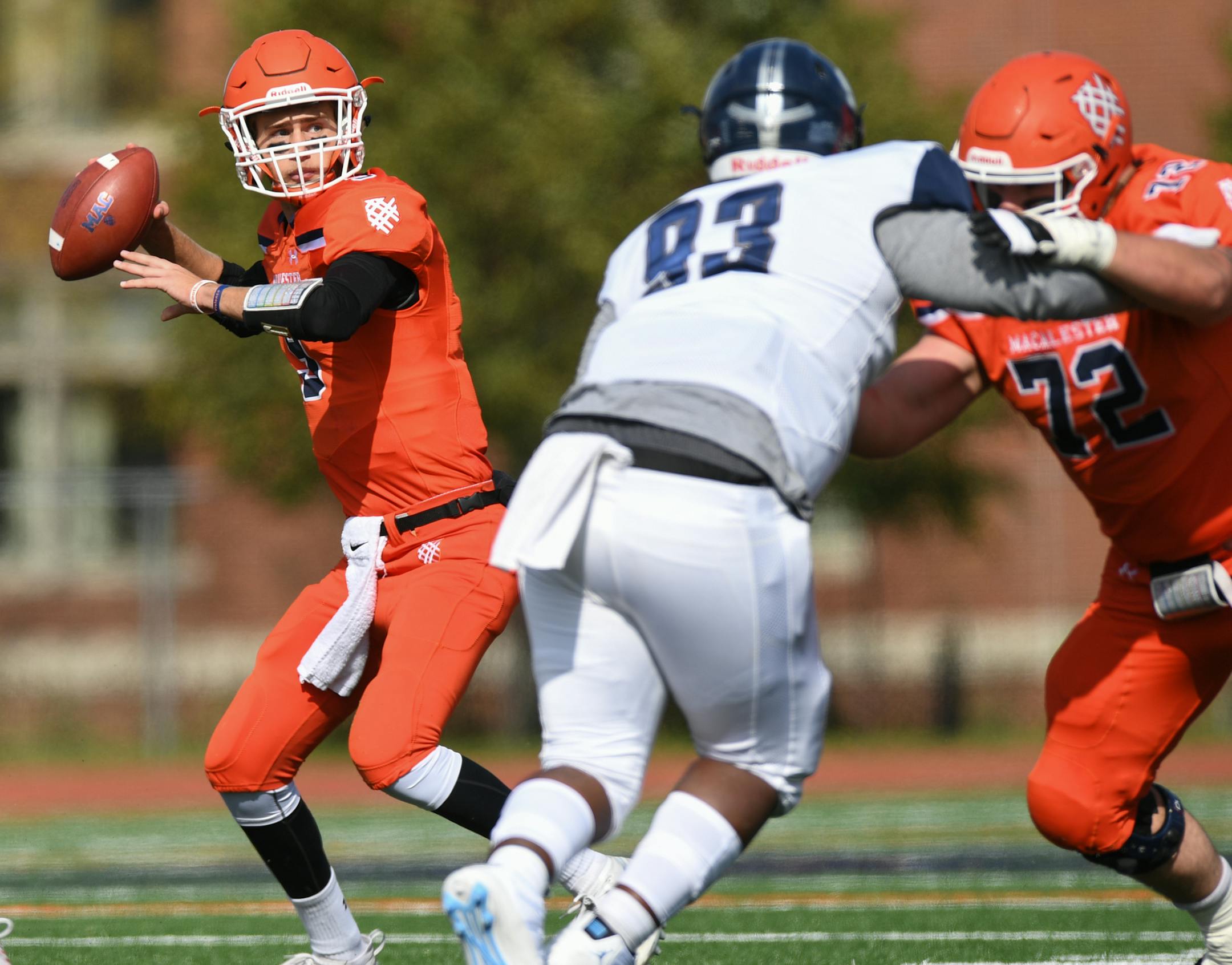 2018 -Macalester College Football hosts Lawrence