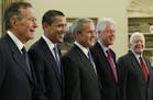President George W. Bush, center, poses with President-elect Barack Obama, and former presidents, from left, George H.W. Bush, left, Bill Clinton and 