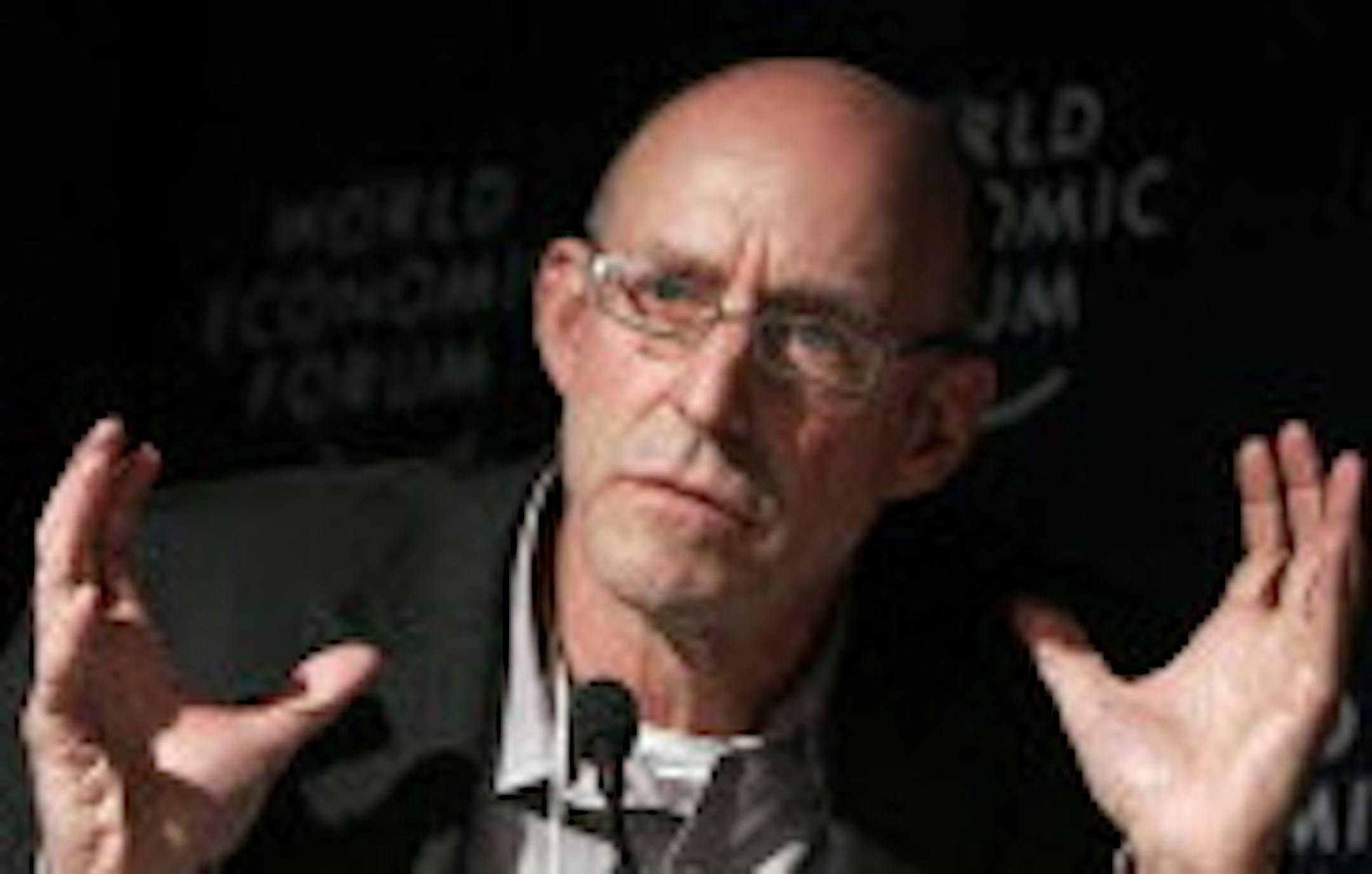 Michael Pollan will speak May 2 at Beth El Synagogue about his latest book.