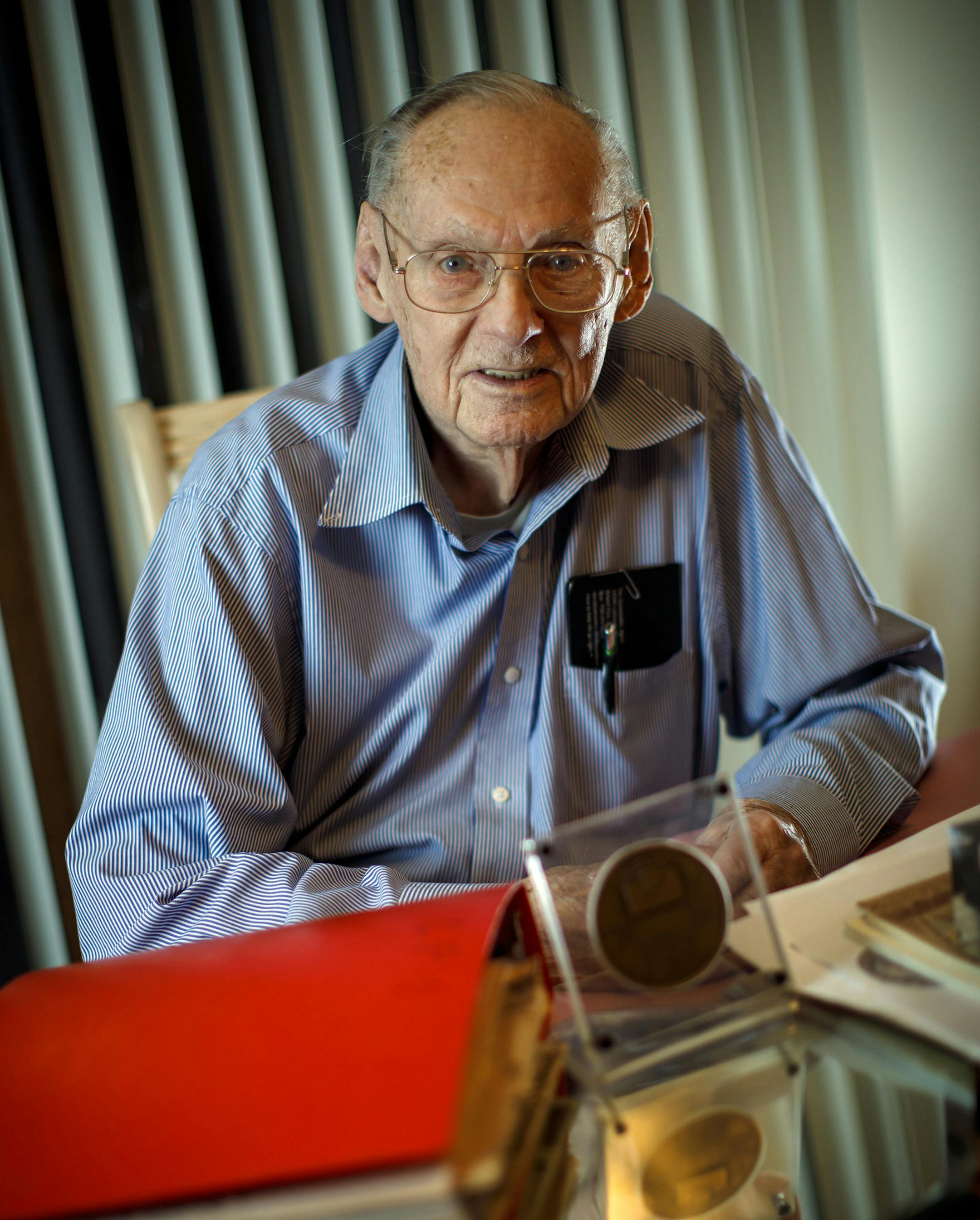 Ted Petry, 93, on Monday, Nov. 27, 2017 at his home in Orland Park, Ill. Petry is the last surviving witness to the nuclear chain reaction experiment under the University of Chicago's Stagg Field in 1942. (Brian Cassella/Chicago Tribune/TNS)