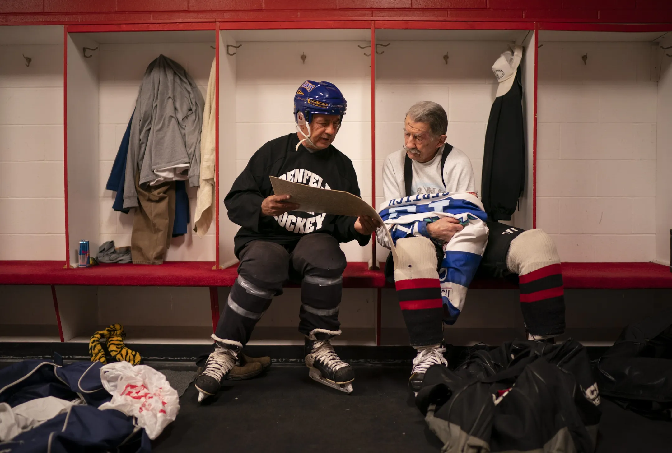 Duluth's 97-year-old hockey legend Mark Sertich keeps on skating