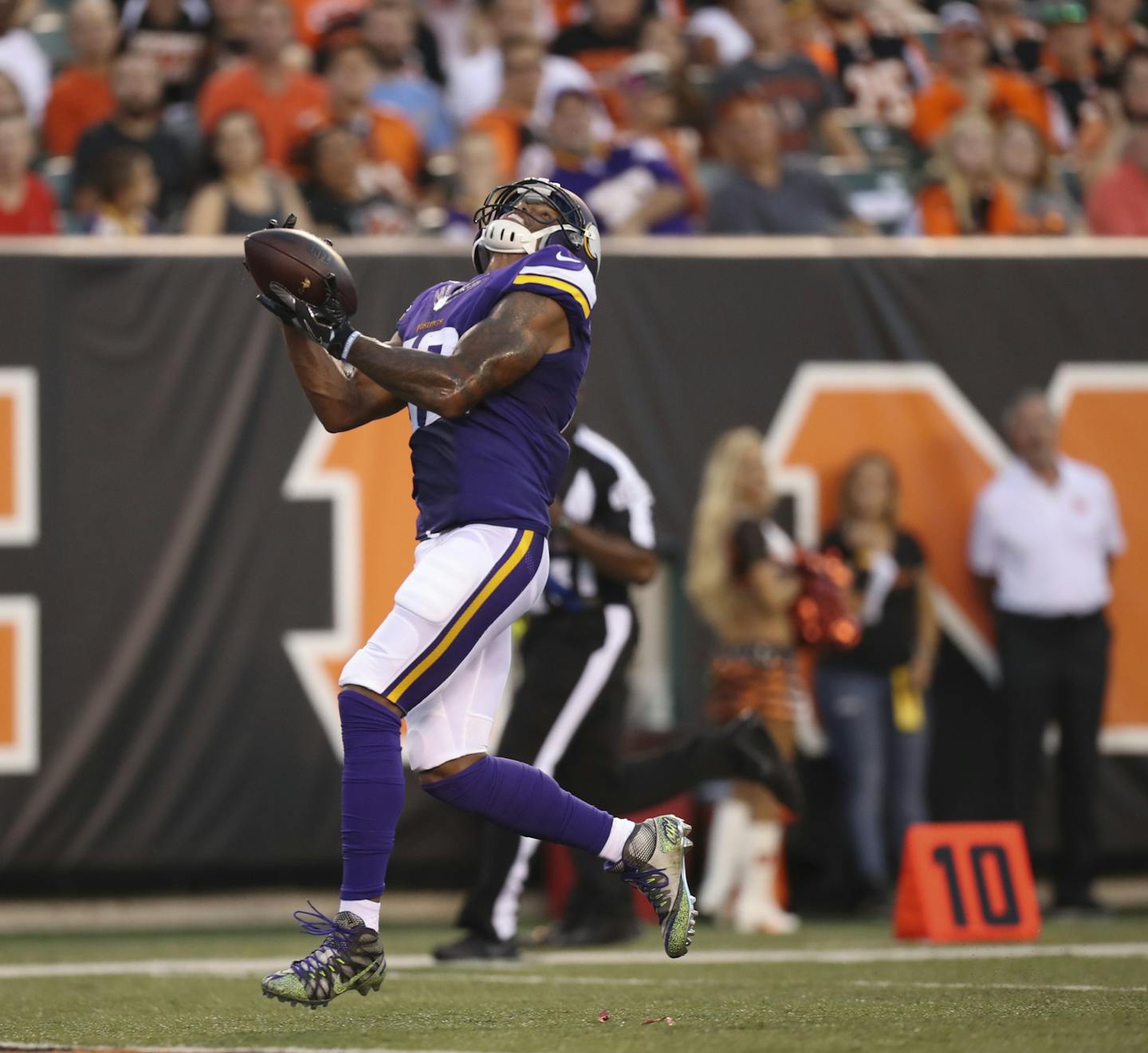 Minnesota Vikings wide receiver Charles Johnson hauled in a 49 yard touchdown pass from quarterback Teddy Bridgewater in the second quarter Friday night in Cincinnati. ] JEFF WHEELER &#xef; jeff.wheeler@startribune.com The Minnesota Vikings met the Cincinnati Bengals in their first game of the NFL preseason Friday night, August 12, 2016 at Paul Brown Stadium in Cincinnati, OH.