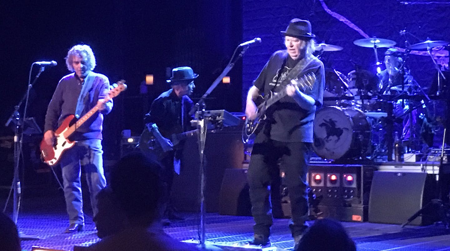 Neil Young's winterlong run continues with noisy, electric affair