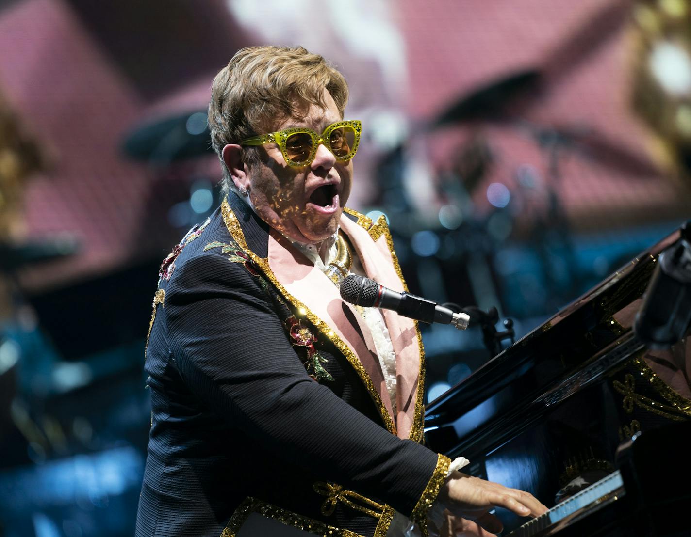 Elton John performed at the Target Center in Minneapolis, Minn., on Thursday, February 21, 2019. ] RENEE JONES SCHNEIDER &#x2022; renee.jones@startribune.com