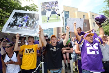 Vikings fans cheered as Adrian Peterson returned to Minnesota State University for Vikings training camp last season.