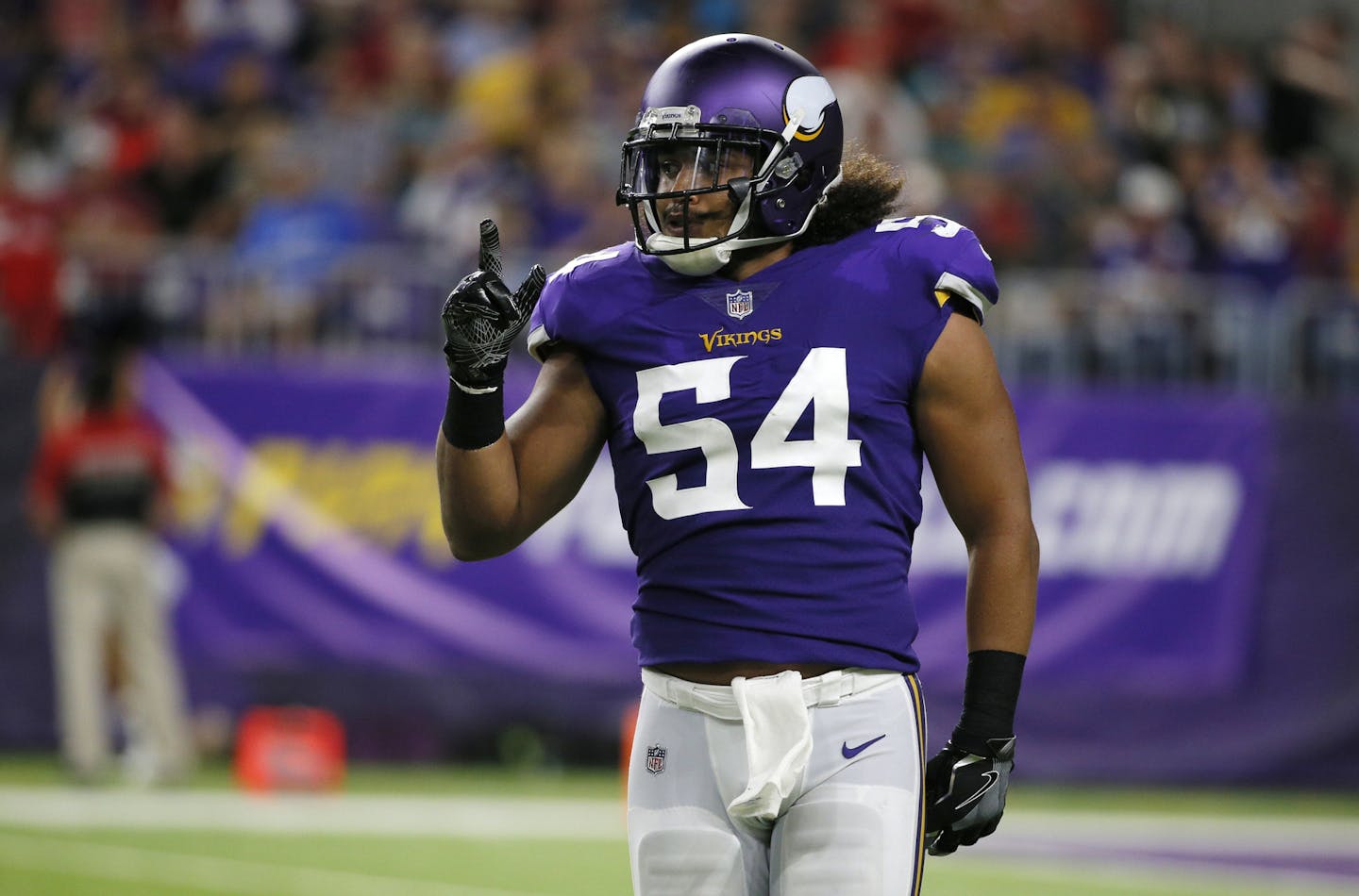 Minnesota Vikings middle linebacker Eric Kendricks gets set on defense during the first half of an NFL preseason football game against the San Francisco 49ers, Sunday, Aug. 27, 2017, in Minneapolis. (AP Photo/Bruce Kluckhohn) ORG XMIT: MNCN1