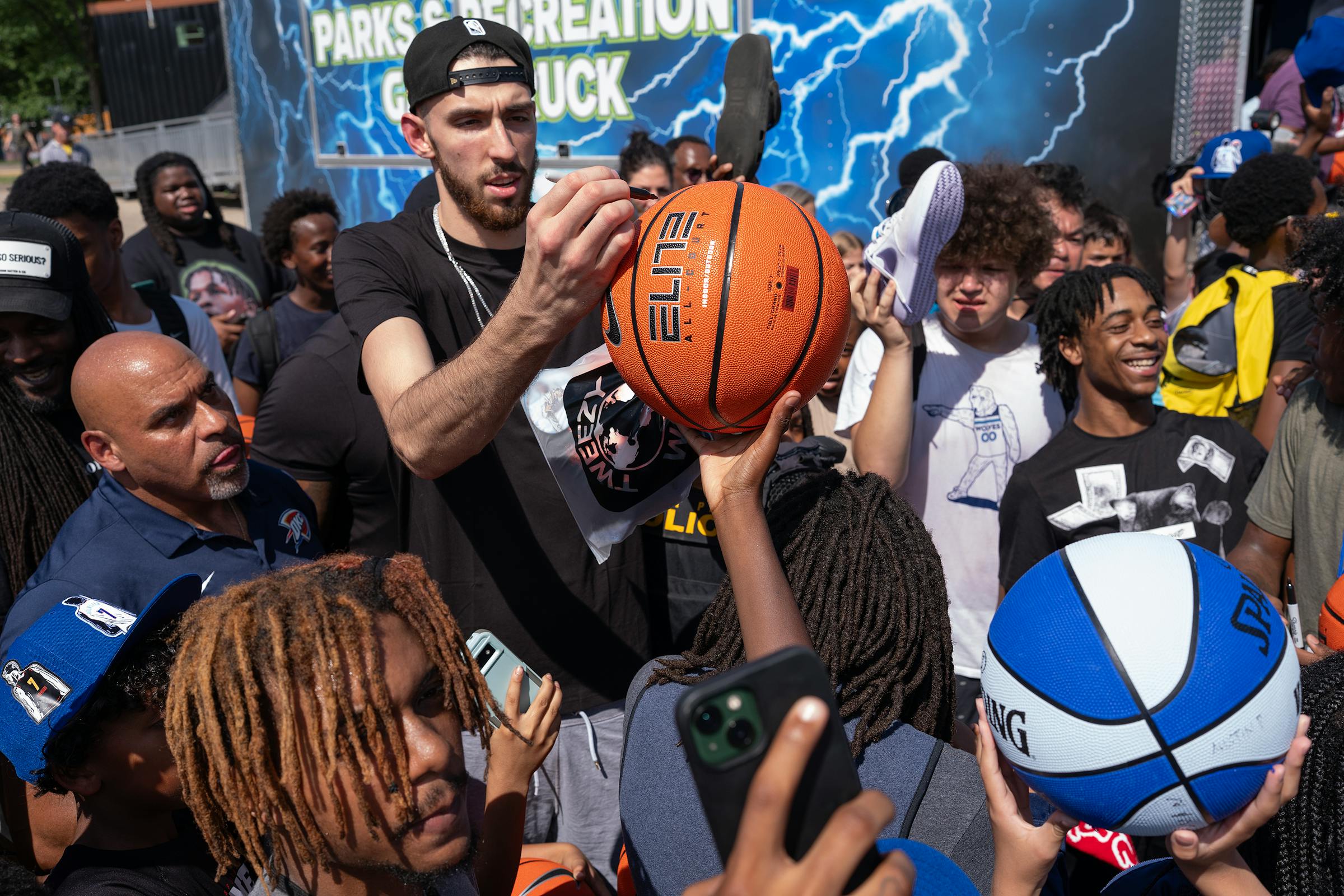 NBA champion Chet Holmgren draws appreciative hometown crowd as he shows off the Larry O’Brien Trophy