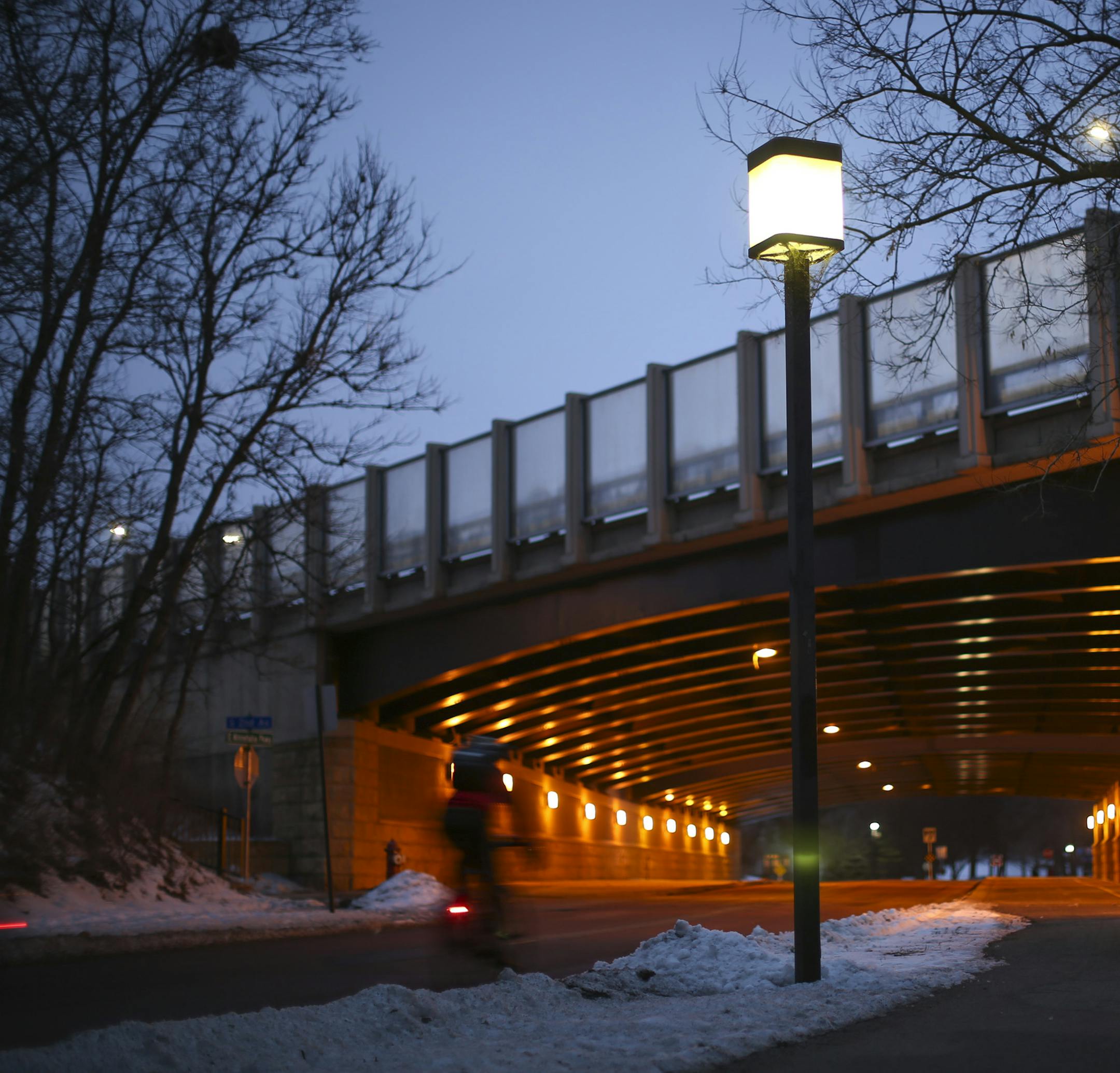 A streetlight on Minnehaha Parkway near an I-35W overpass earlier this month. LED lights can be seen illuminating the freeway. ] JEFF WHEELER &#x2022; jeff.wheeler@startribune.com A smattering of Minneapolis street lights for a Streetscapes column. Photographed on Monday, February 1, 2016 in Minneapolis.