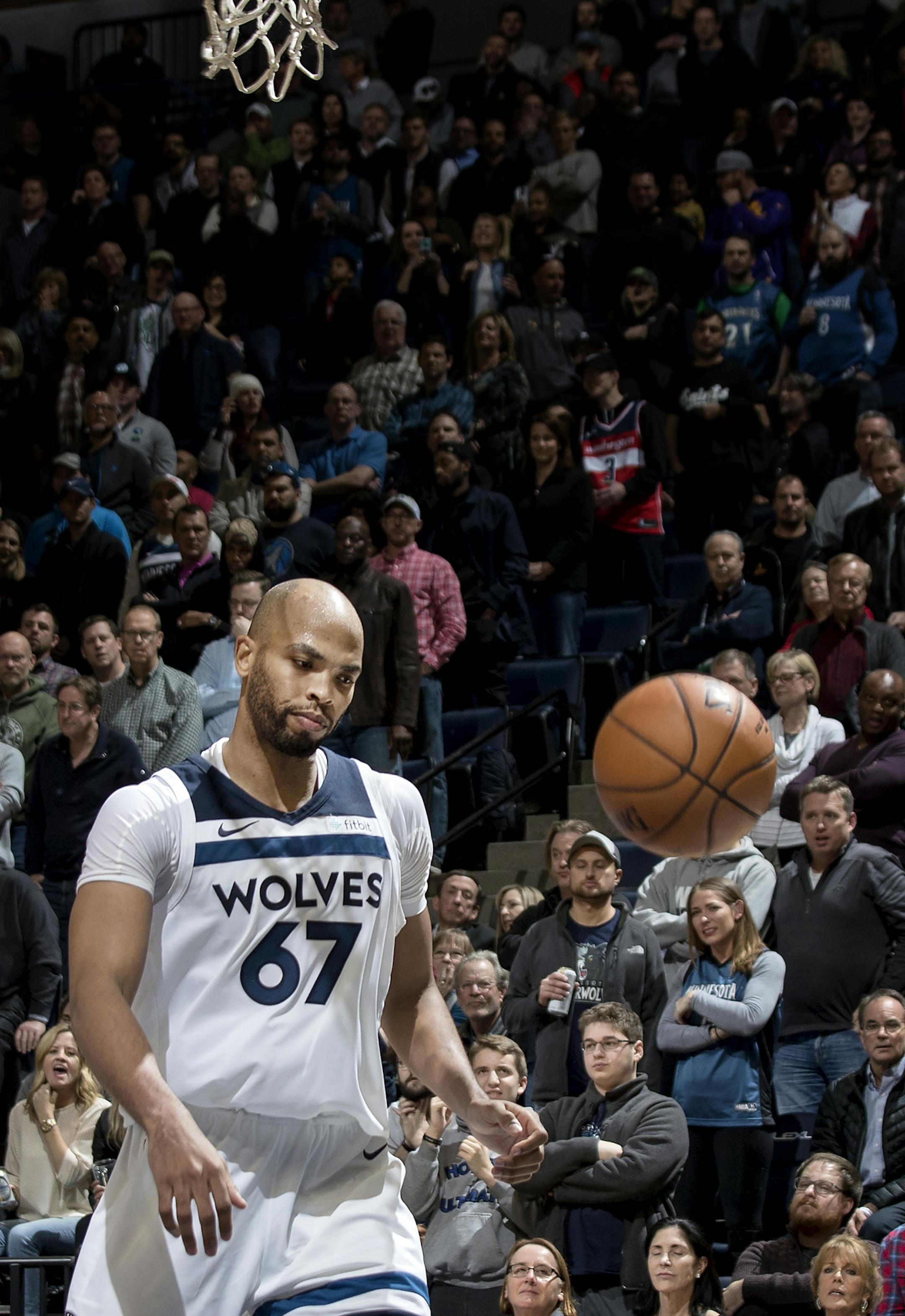 Andrew Wiggins (22) and Taj Gibson (67) reacted after the go ahead basket by Otto Porter Jr. in the final second of the game. Washington beat Minnesota by a final score of 92-89. ] CARLOS GONZALEZ ï cgonzalez@startribune.com - November 28, 2017, Minneapolis, MN, Target Center, NBA, Minnesota Timberwolves vs. Washington Wizards