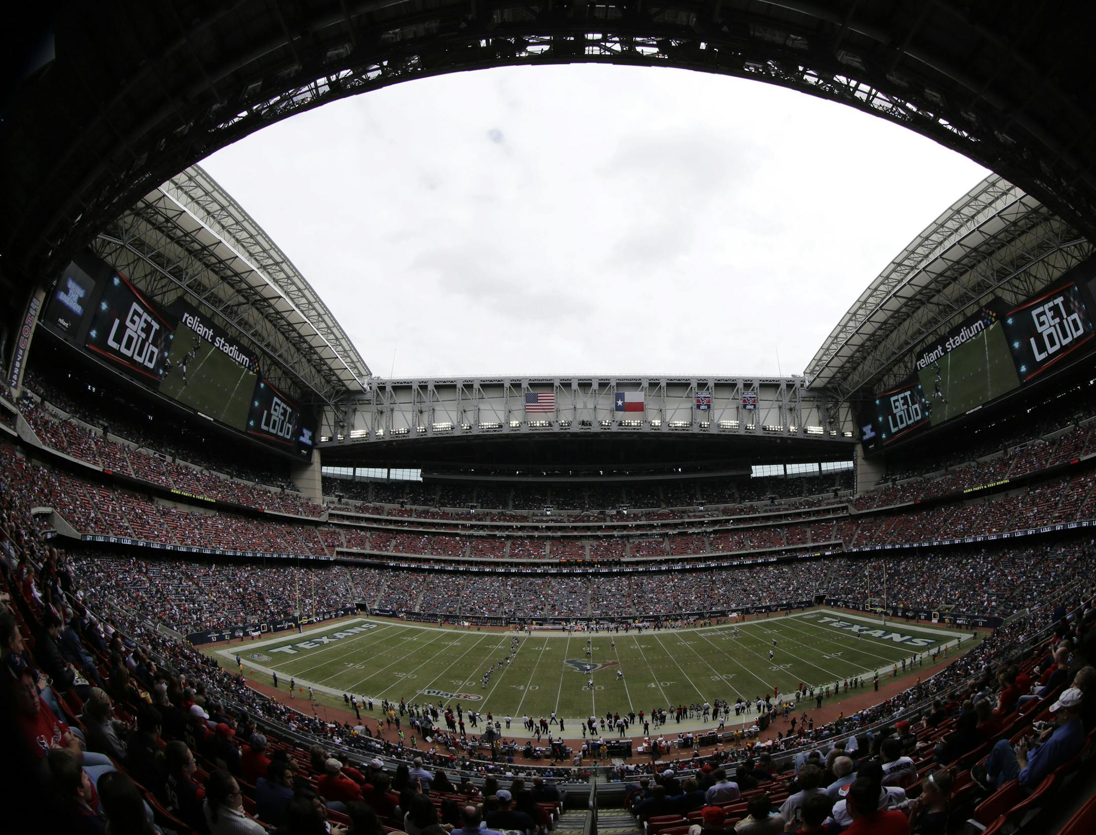 The roof of Reliant Stadium is open during the third quarter of an NFL football game between the New England Patriots and Houston Texans Sunday, Dec. 1, 2013, in Houston. (AP Photo/David J. Phillip) ORG XMIT: NYOTK